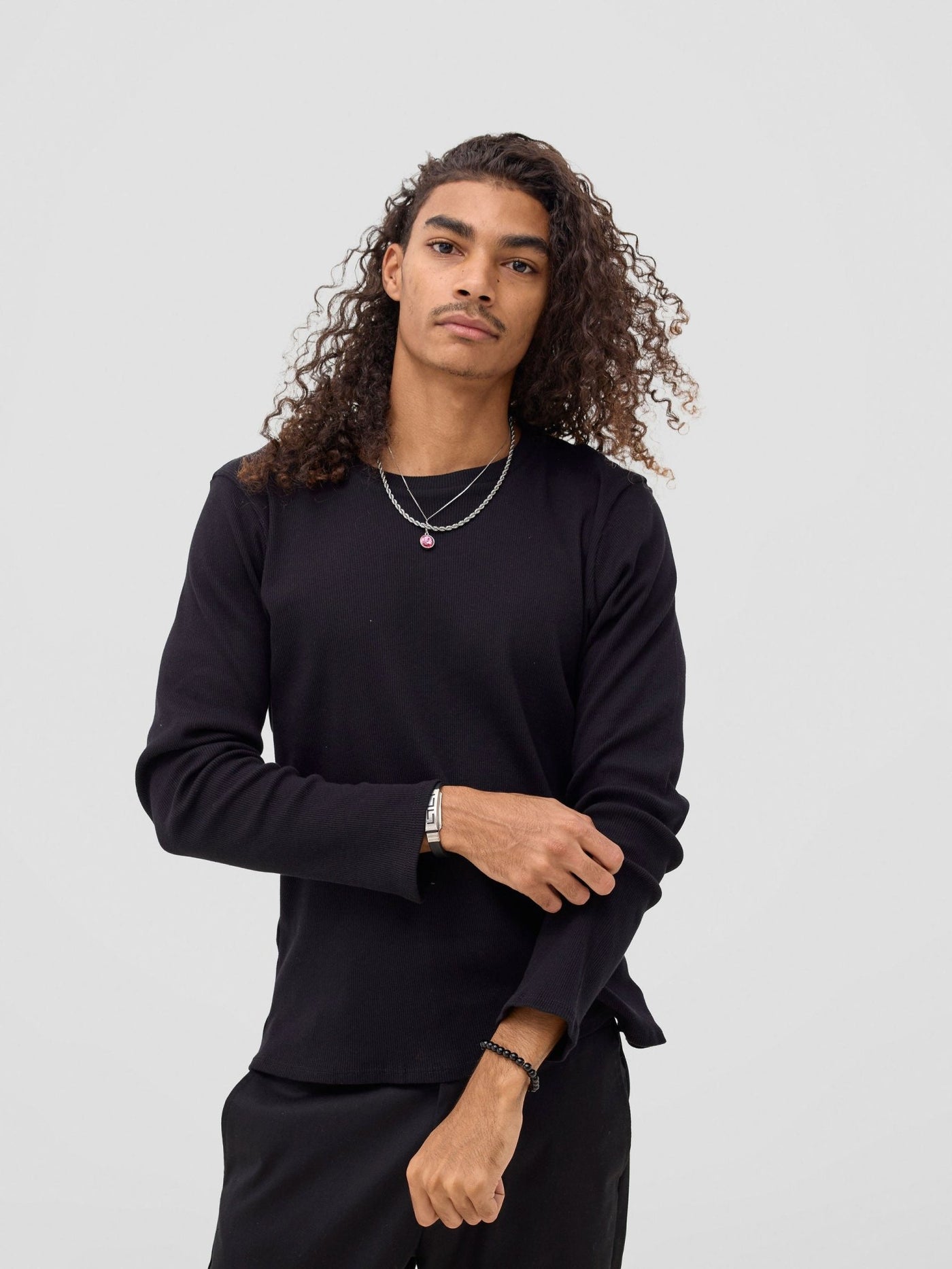 Zoya Yuni Men's Long Sleeve T-shirt - Black - Shopzetu
