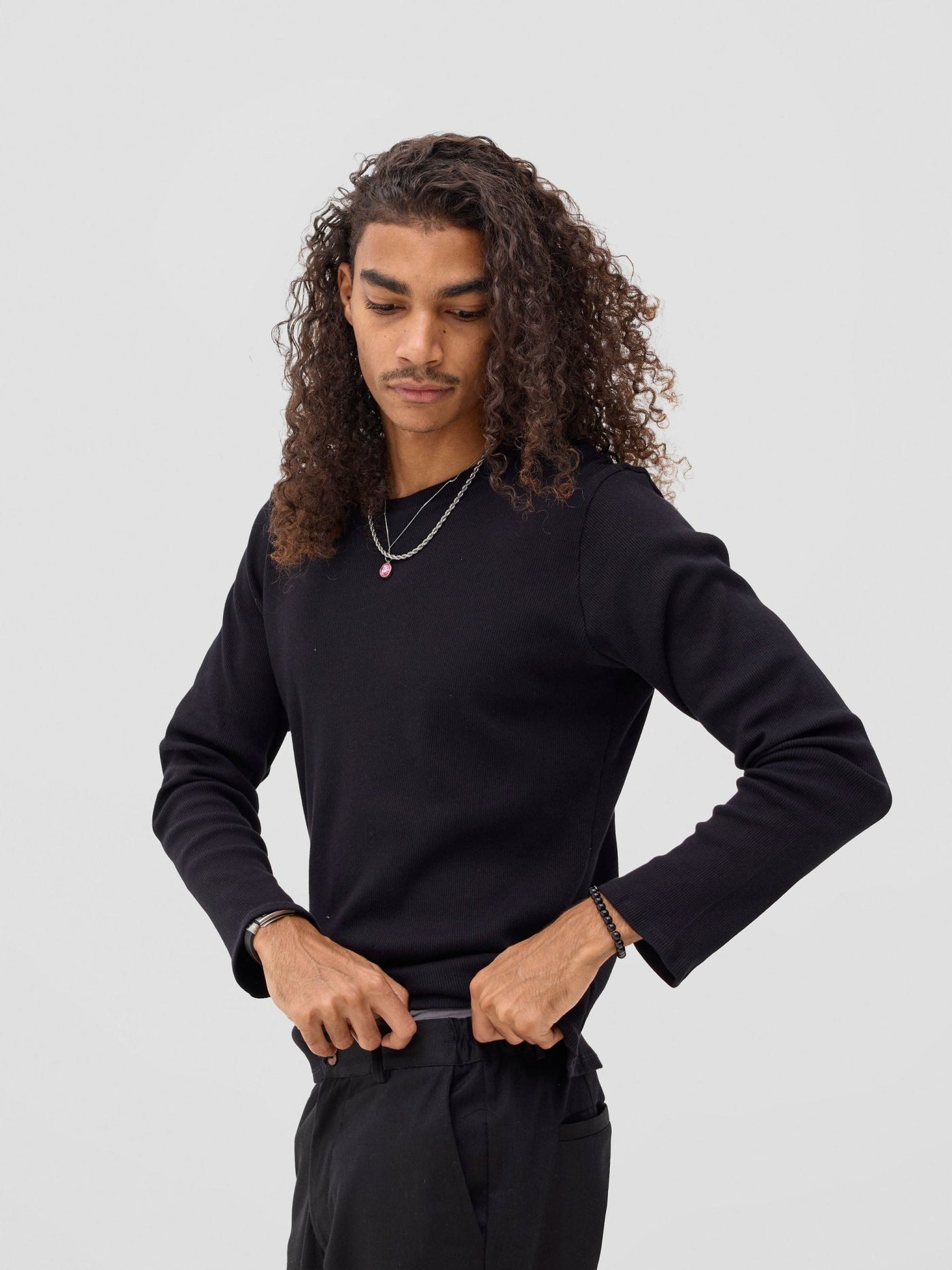 Zoya Yuni Men's Long Sleeve T-shirt - Black - Shopzetu
