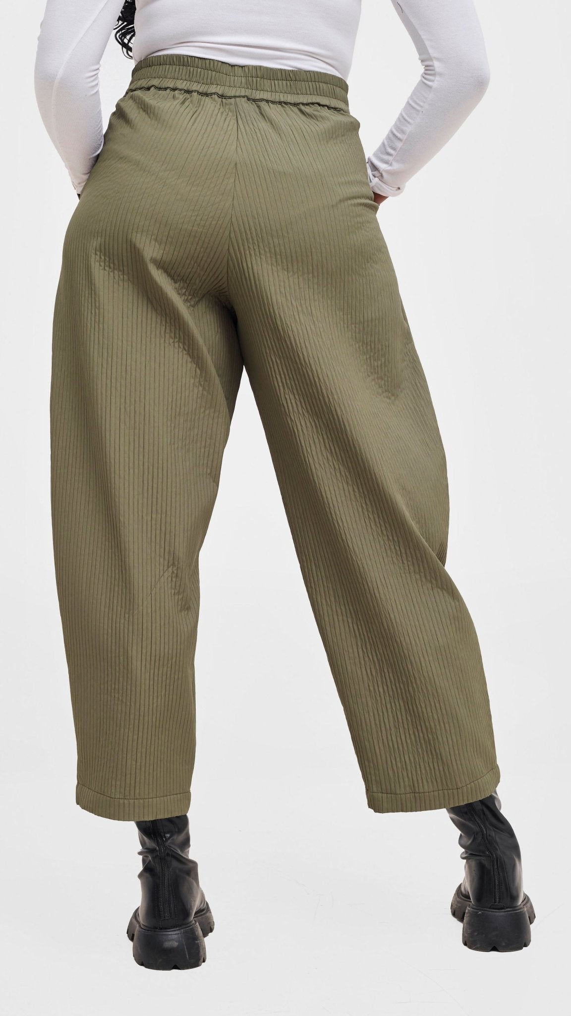 Shiv & Shikie X Safari Barrel Pants - Olive - Shopzetu