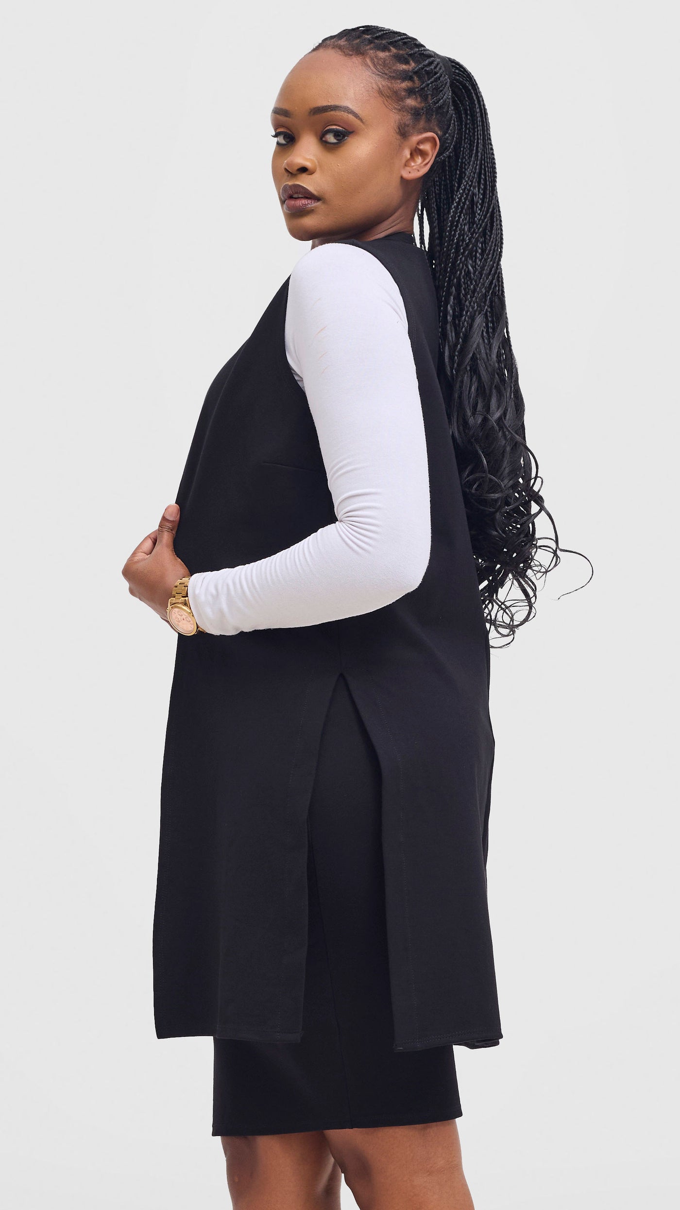 Vivo Waridi Sleeveless Overcoat - Black