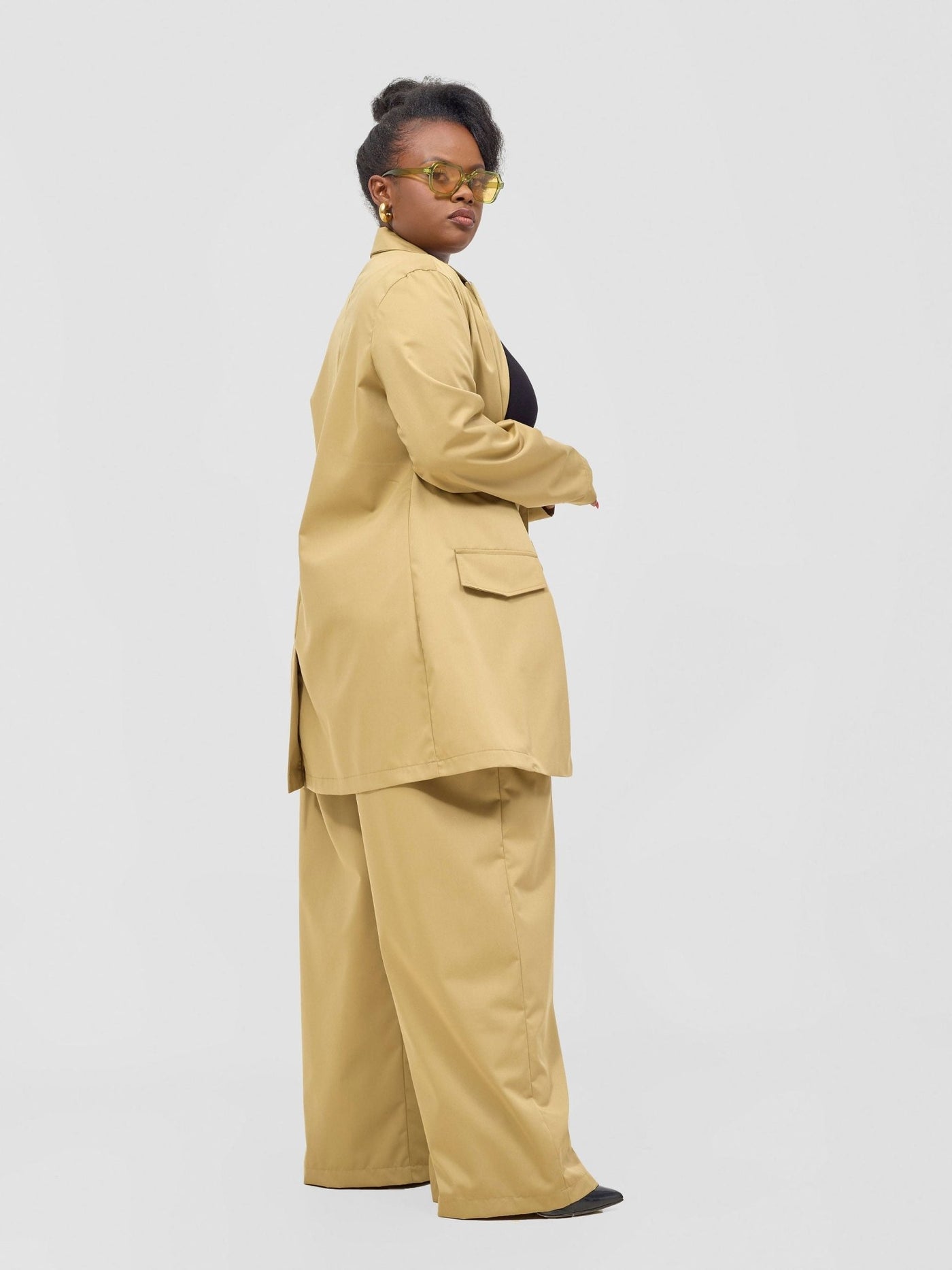 Zoya Kyro Women's Oversized Blazer - Beige - Shopzetu