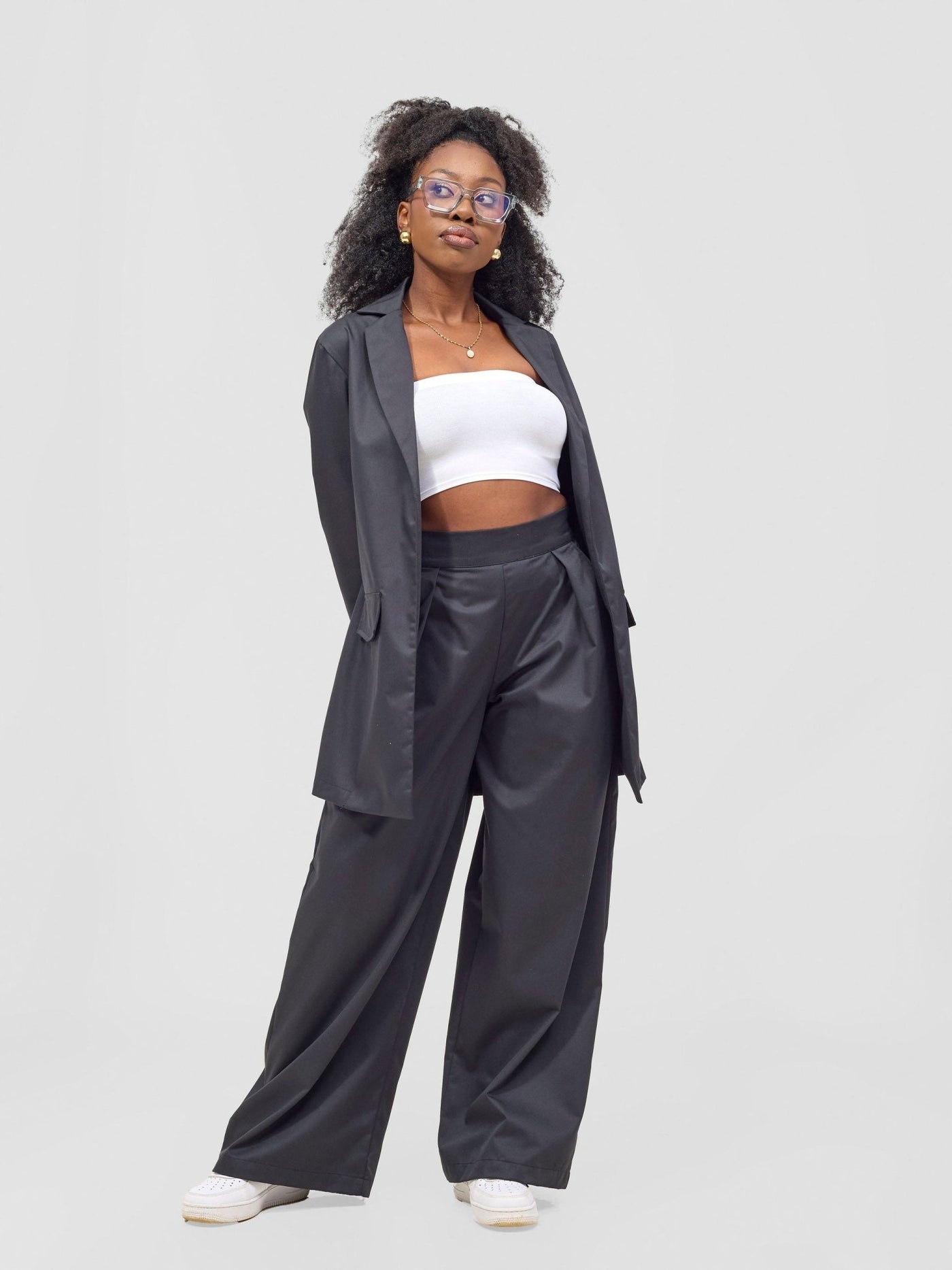 Zoya Kyro Straight Leg Pants - Black - Shopzetu