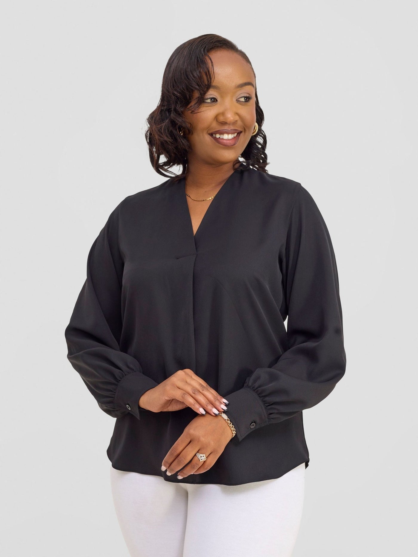 Vivo Chari V - Neck Top - Black - Shopzetu