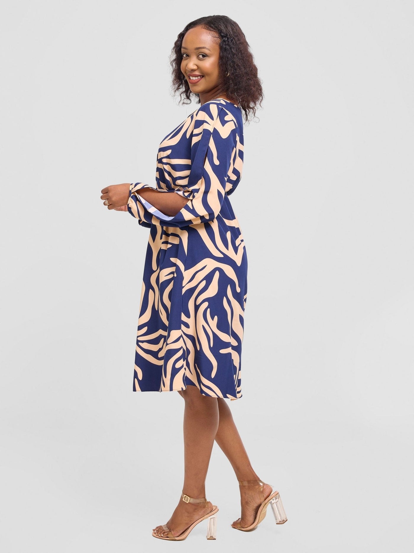 Vivo Tunu Long Slit Sleeve Knee Length Shift Dress - Peach / Navy Print - Shopzetu