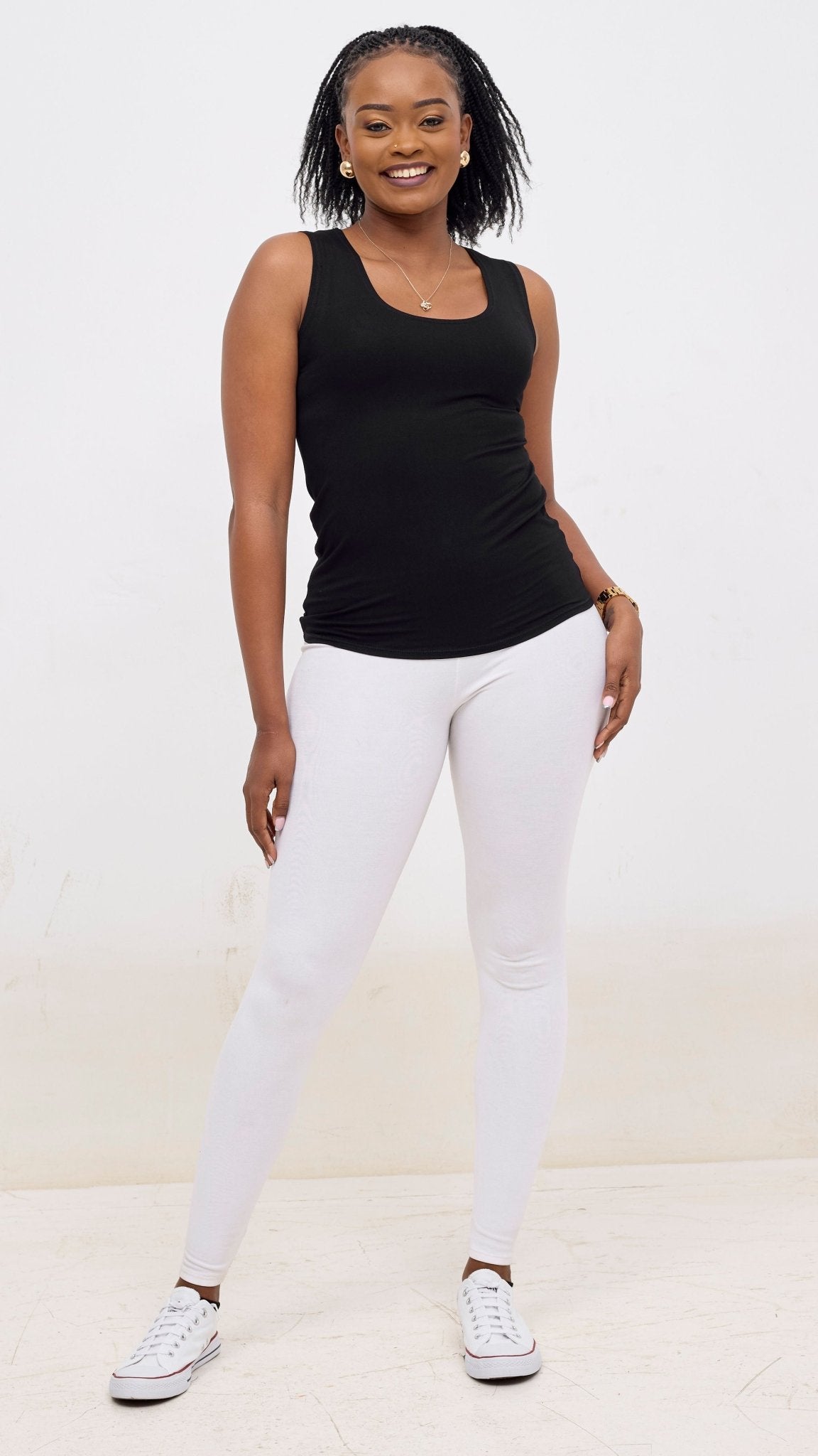 Vivo Basic Val Tank Top - Black - Shopzetu