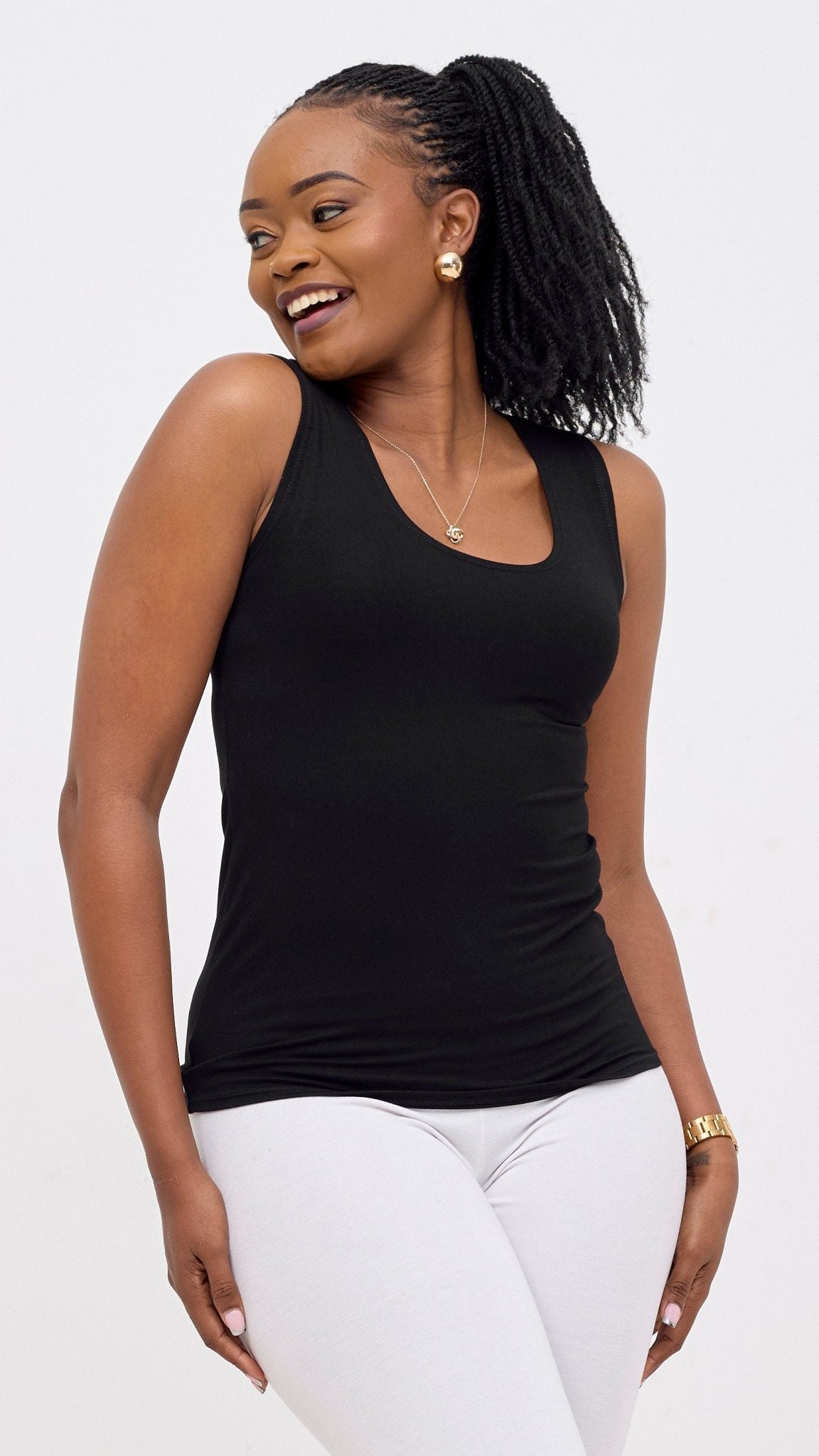 Vivo Basic Val Tank Top - Black - Shopzetu