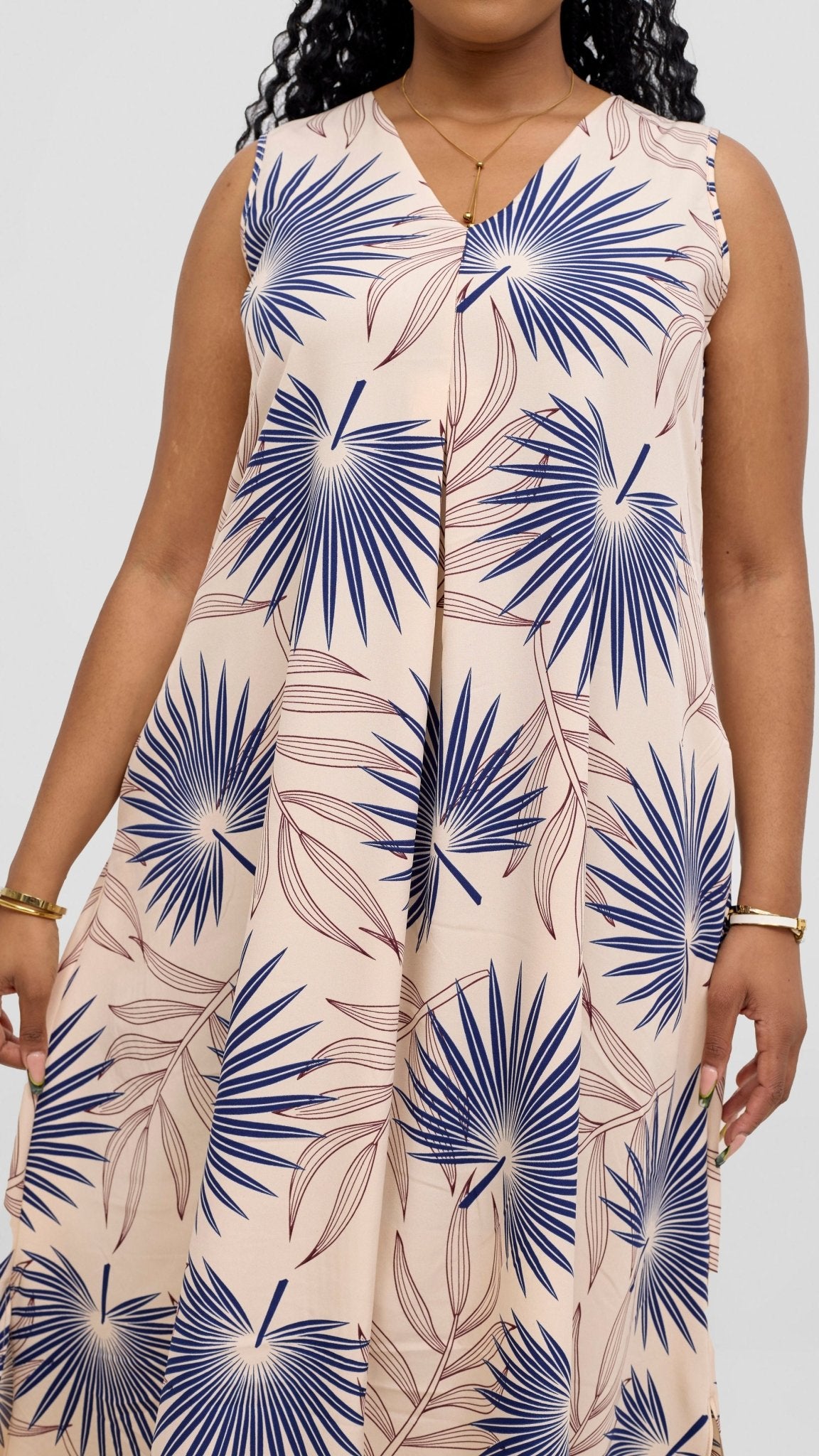 Vivo Ava Front Pleat Maxi Dress - Peach / Navy Print - Shopzetu