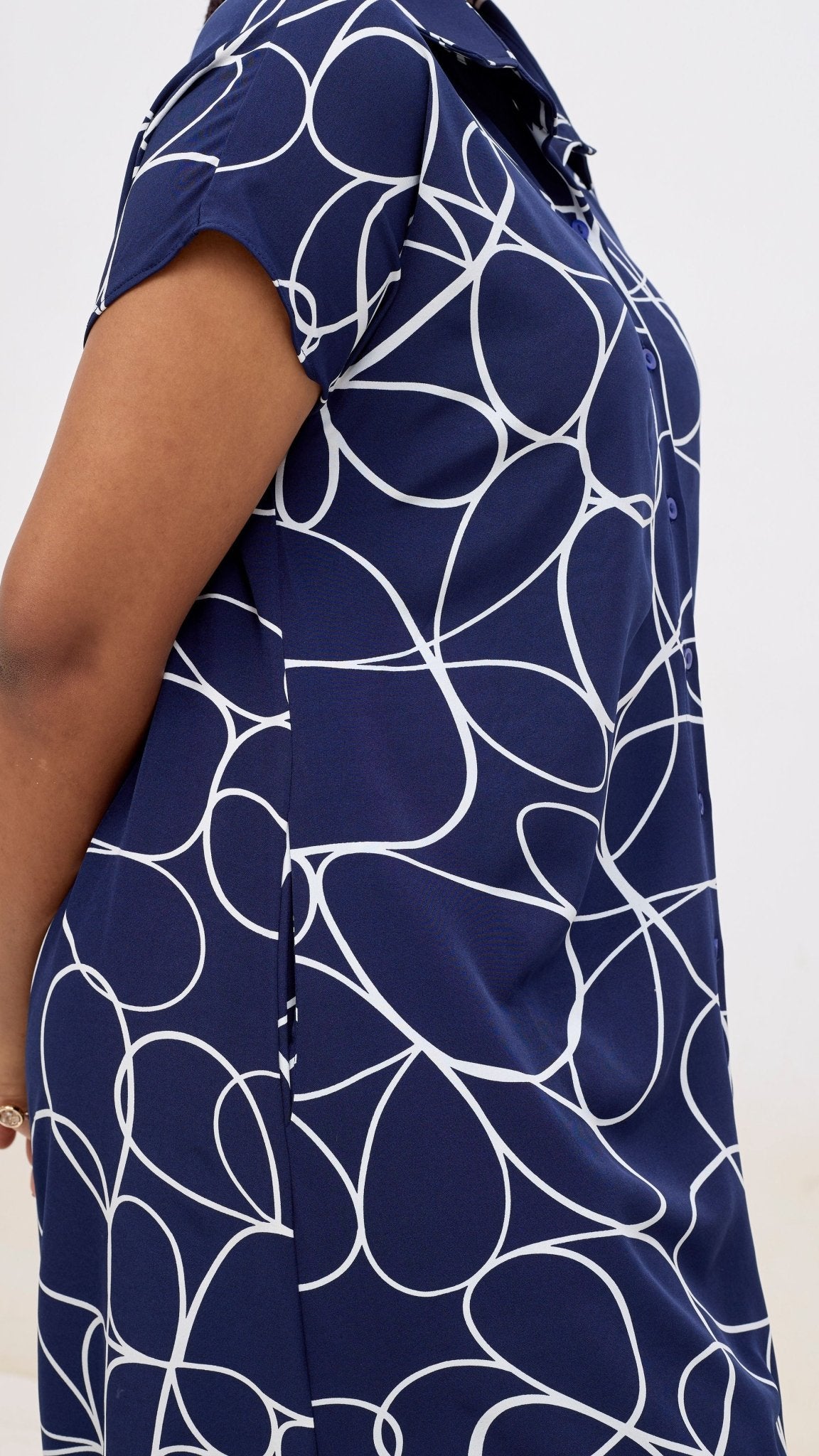 Vivo Asha Drop Shoulder Maxi Shirt Dress - Navy / White Print - Shopzetu