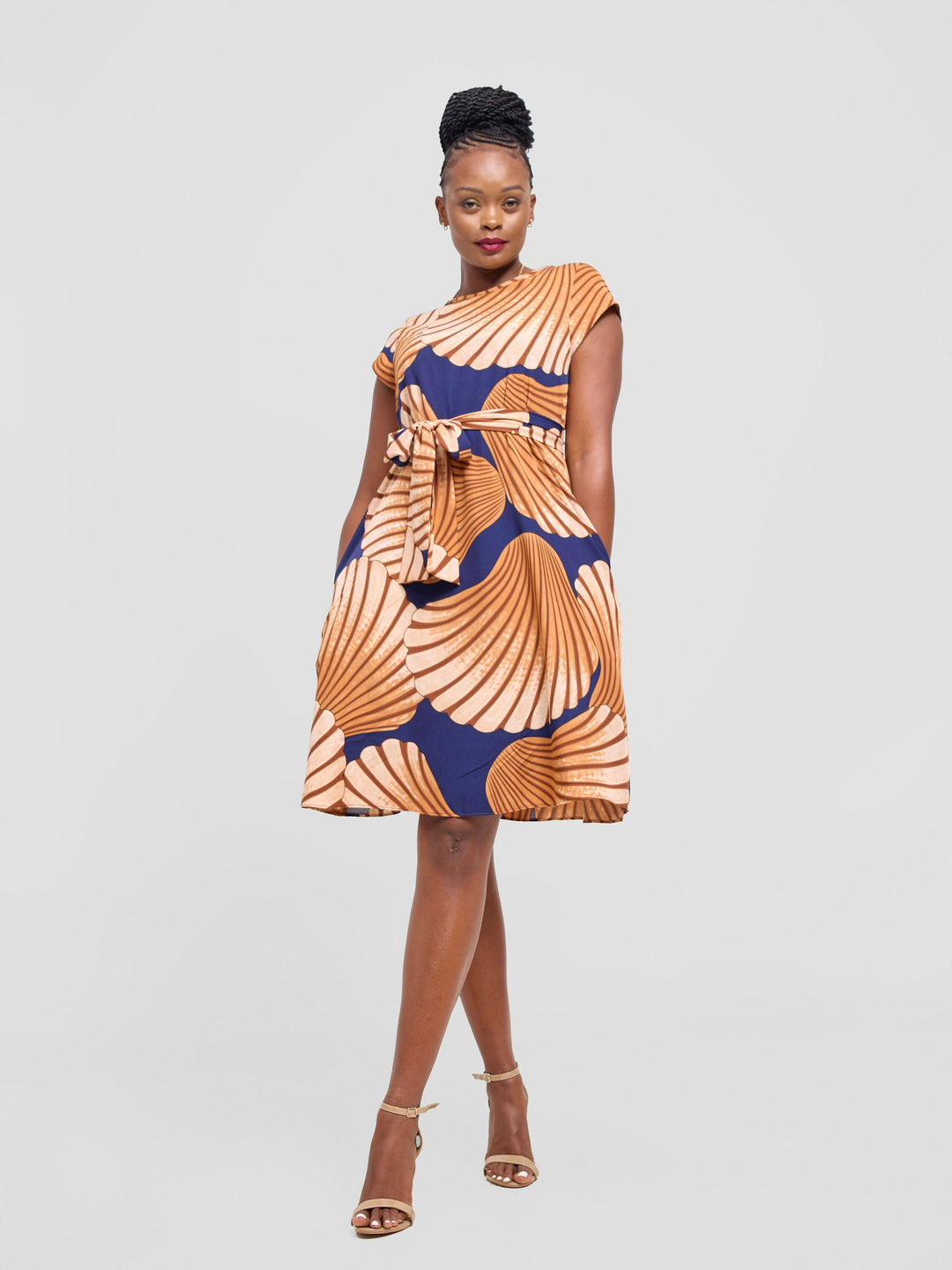 Vivo Basic Cap Sleeve Knee Length Tent Dress - Brown / Cream Print