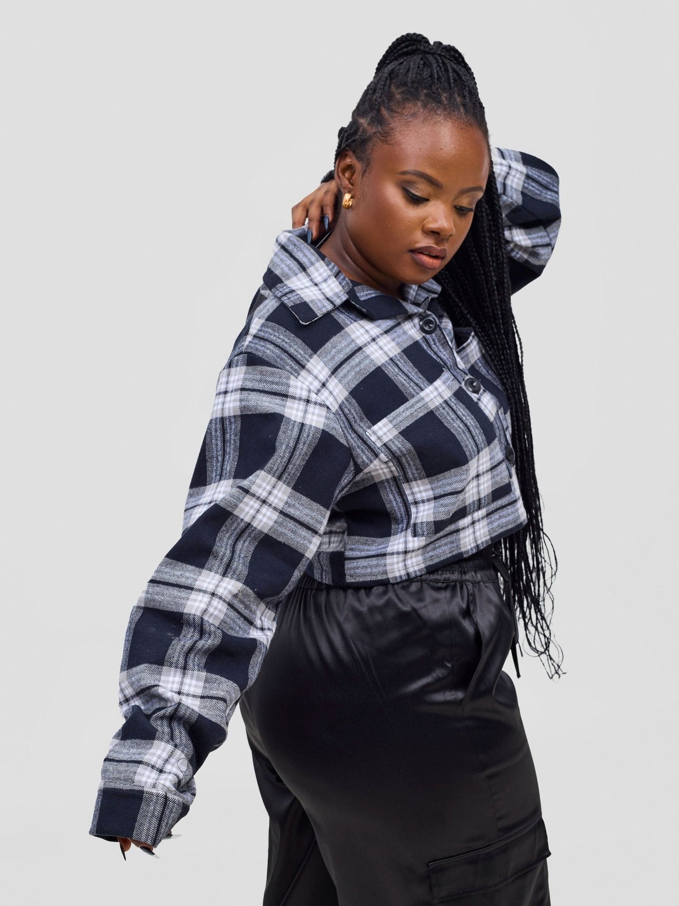 Zoya Aridi Cropped Jacket - Black / White - Shopzetu