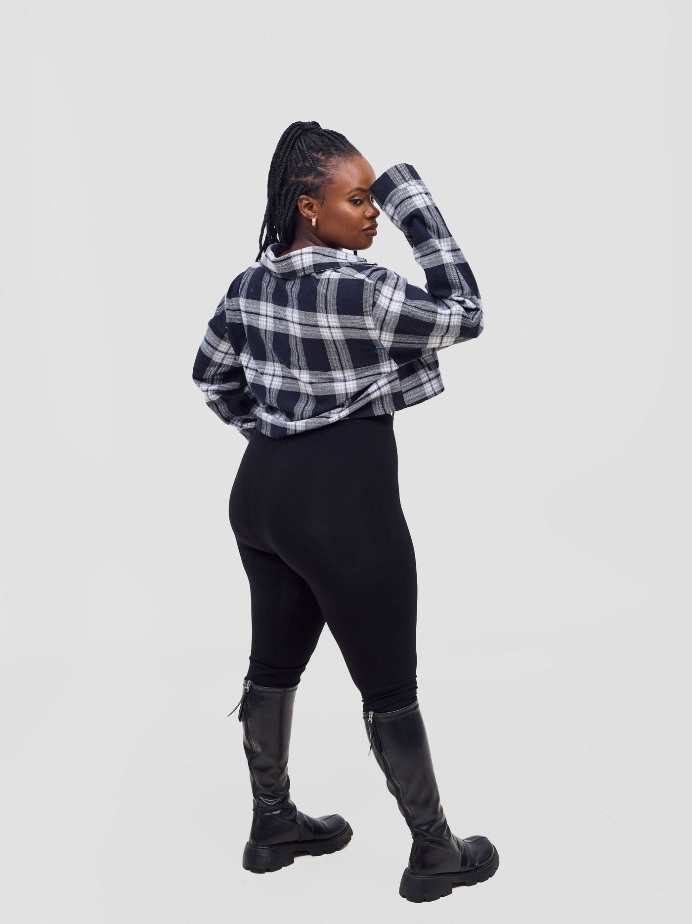 Zoya Aridi Cropped Jacket - Black / White - Shopzetu