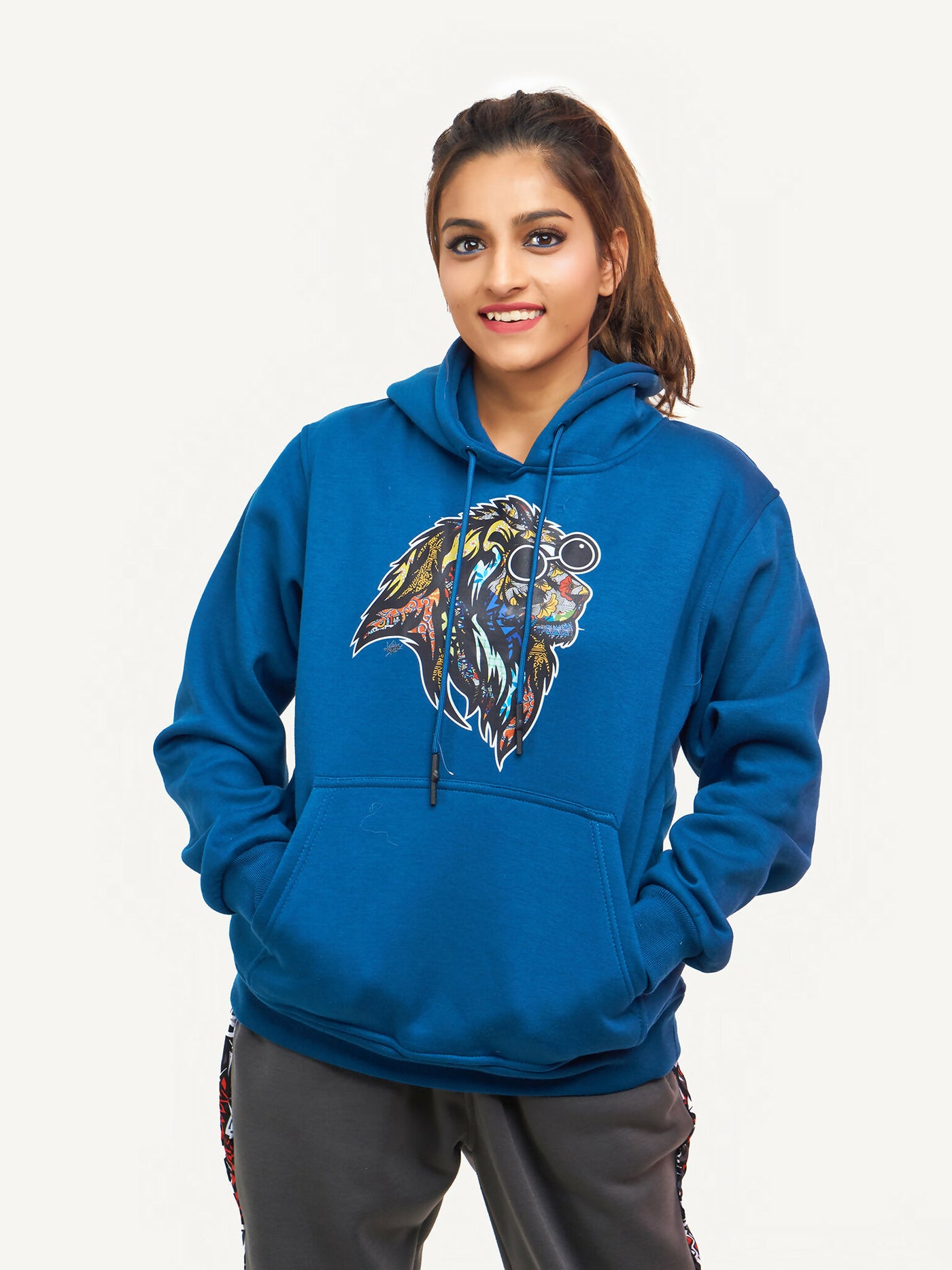 Kitu Kali Graphic With Simba Hoodie - Blue - Shopzetu
