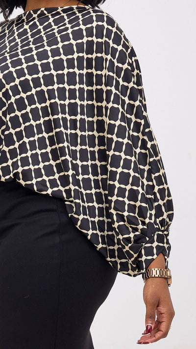 Vivo Sawari Crossed Cuff Batwing Top - Black / Cream Print - Shopzetu
