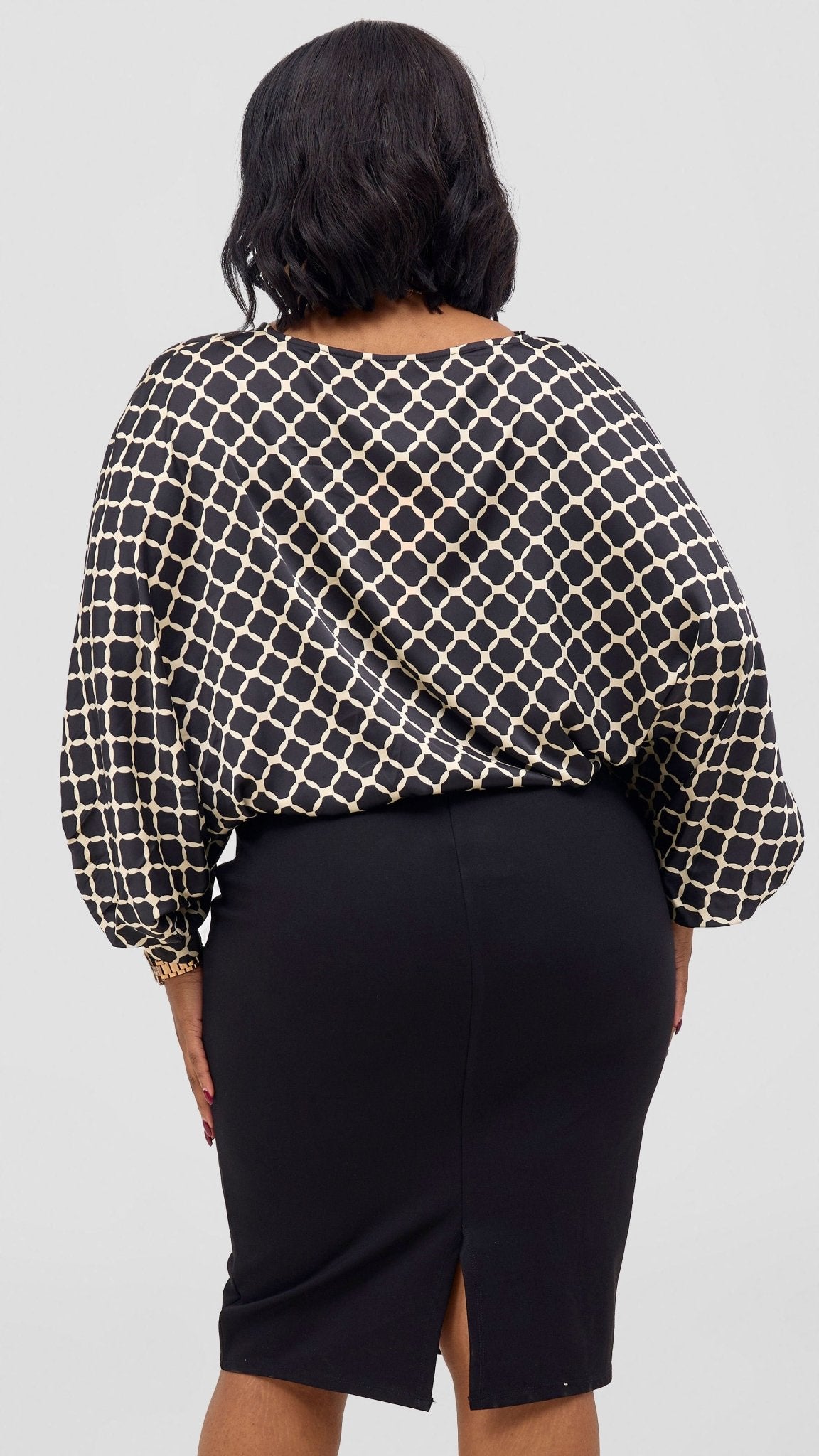 Vivo Sawari Crossed Cuff Batwing Top - Black / Cream Print - Shopzetu