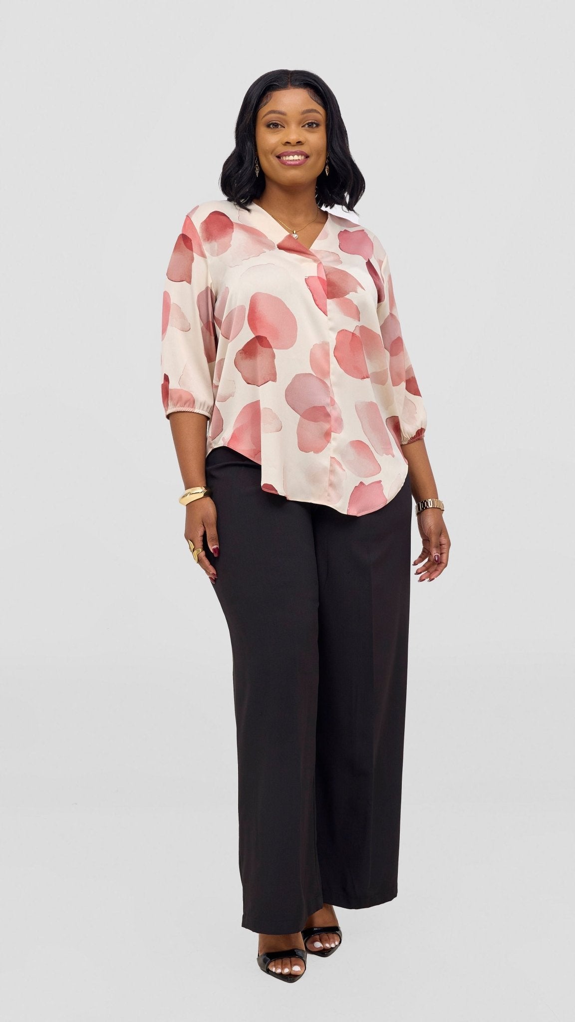 Vivo Dua 3/4 Sleeved V Neck Shirt - Buttermilk / Red Arisi Print - Shopzetu