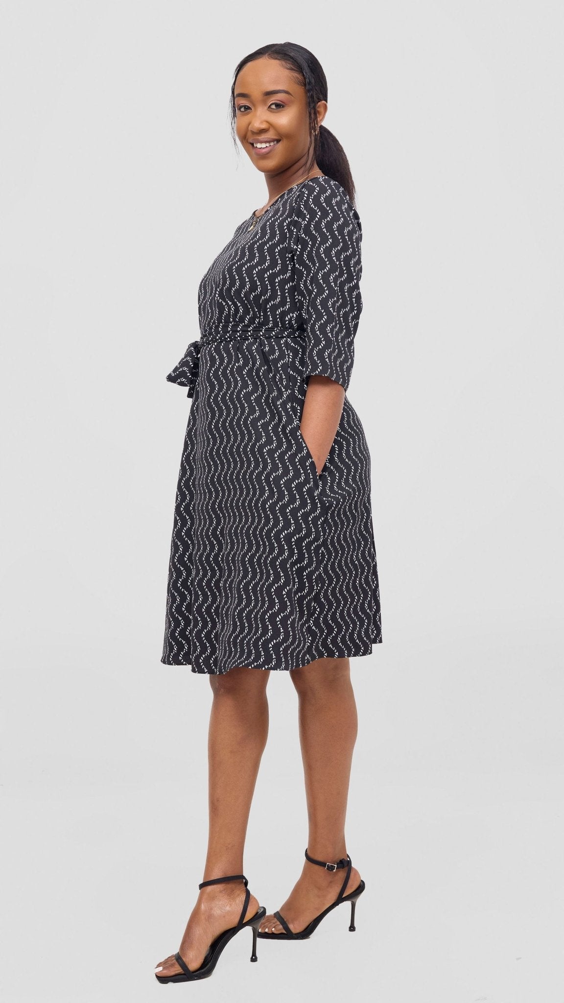 Vivo Laika 3/4 Sleeve Tent Dress - Black / White Print - Shopzetu