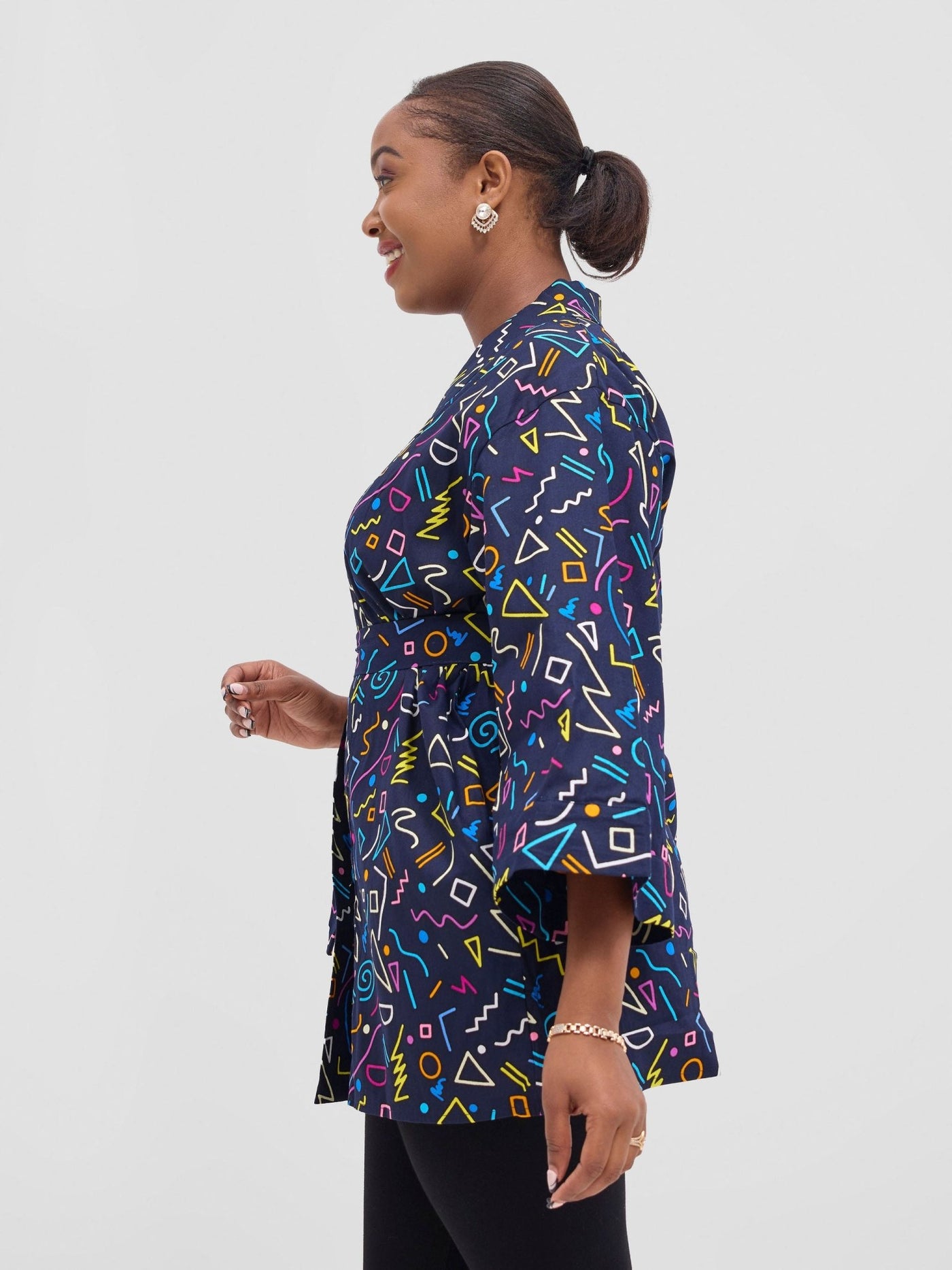 Vivo Short Kimono - Tari - Shopzetu