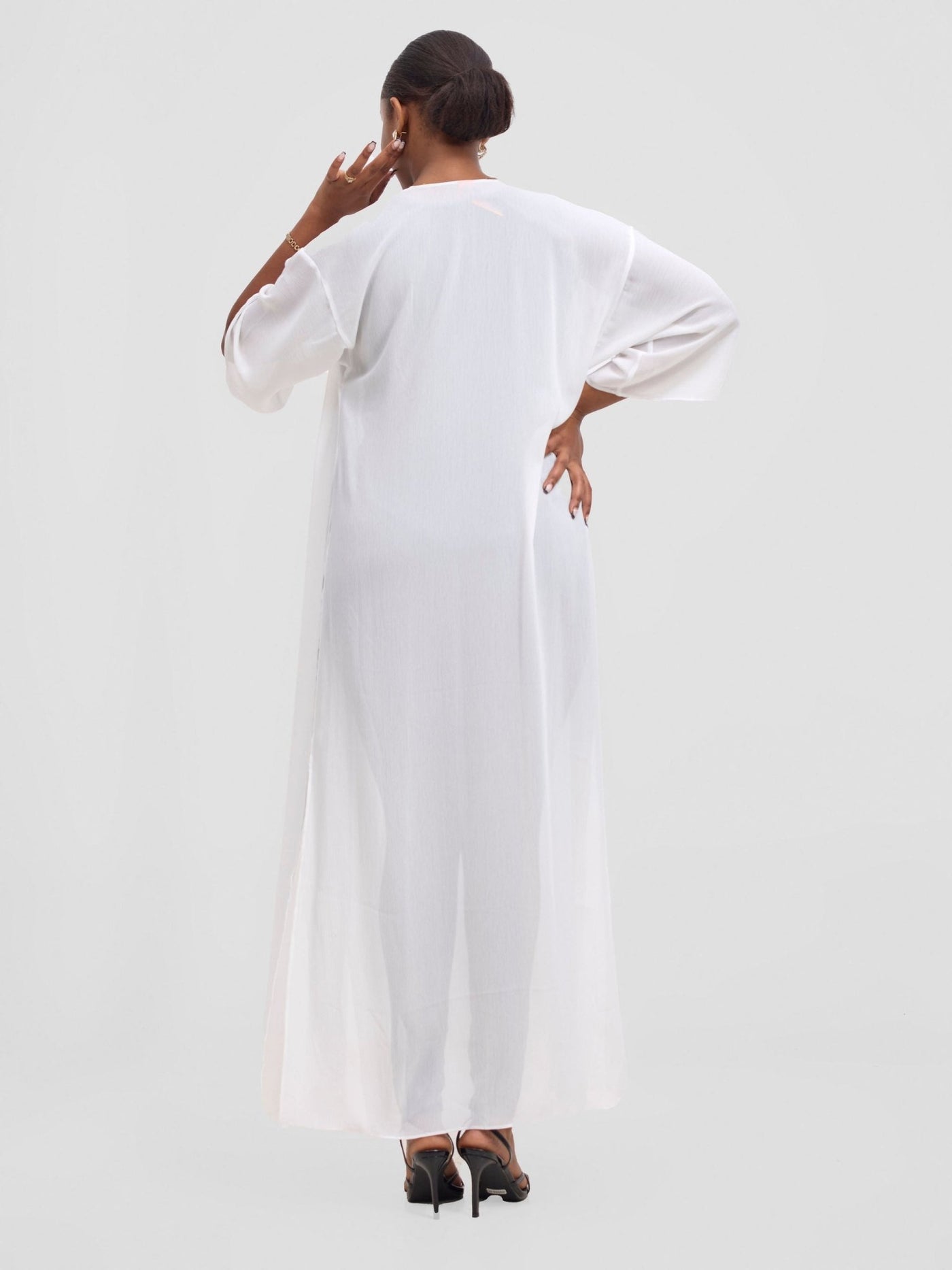Vivo Basic Nandi High Slit Kimono - White - Shopzetu