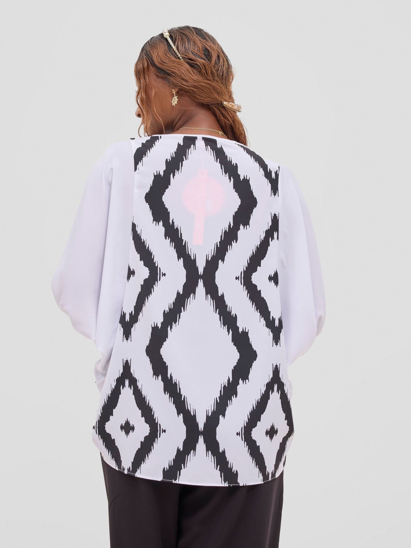 Vivo Seli Wide Top - White / Black Esli Print - Shopzetu