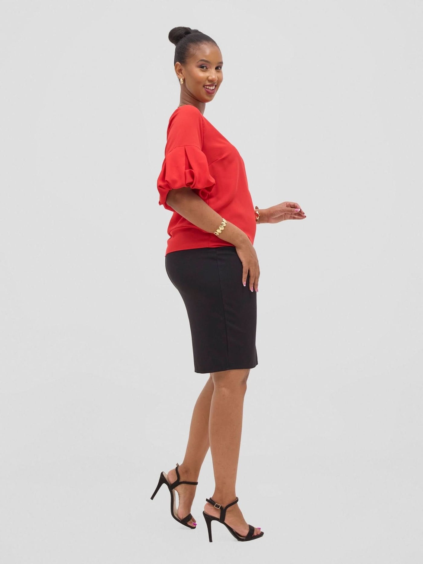 Vivo Basic Boundneck Puff Sleeve Top - Red - Shopzetu