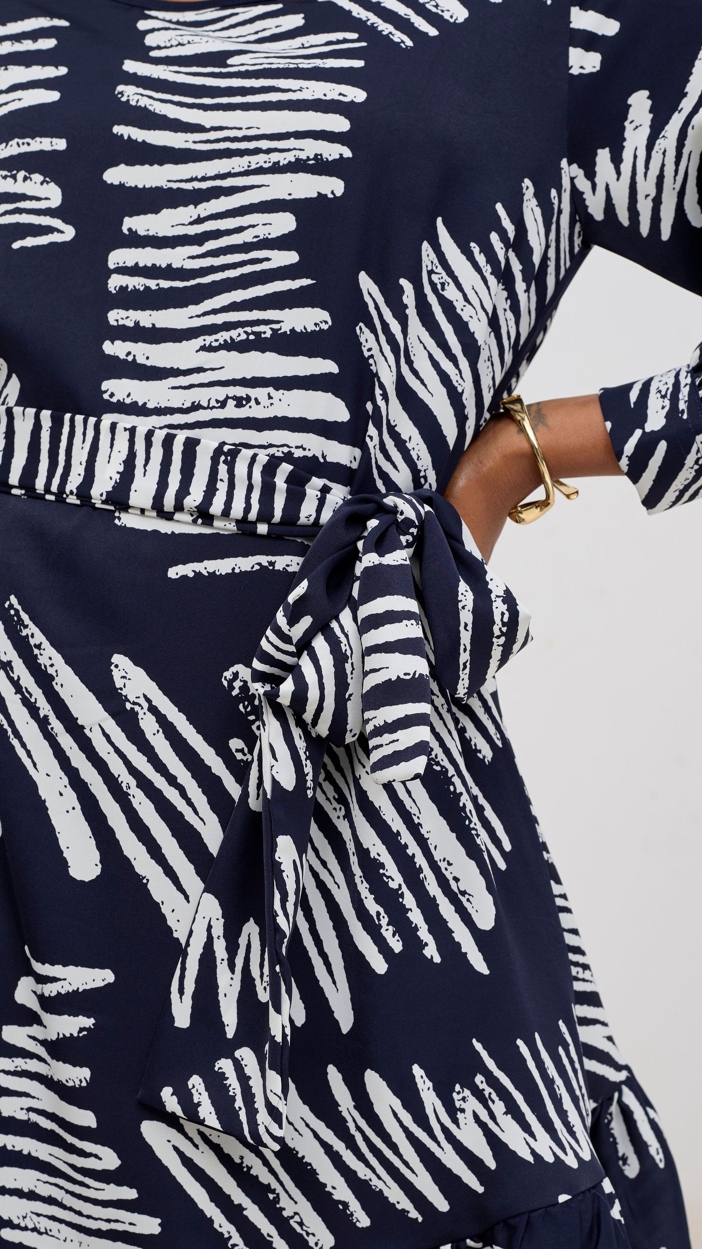 Vivo Serwa Tent Dress - Navy / White Print