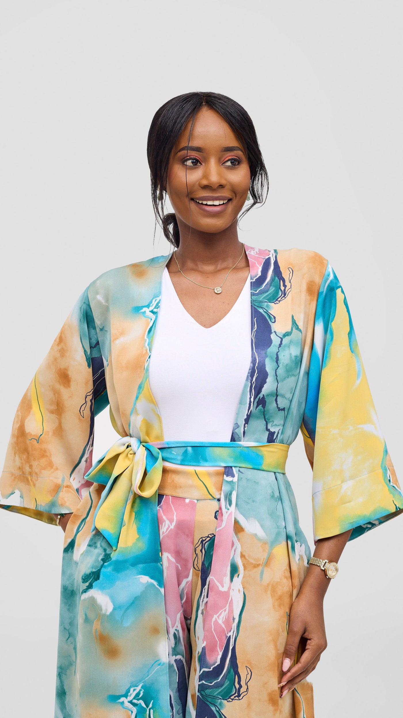 Vivo Alek High Slit Kimono - Tan / Navy Print