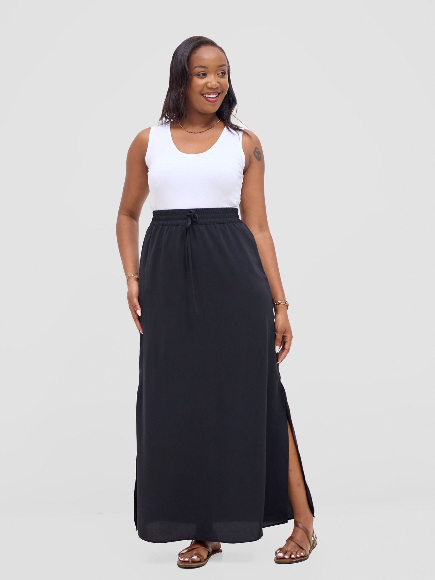 Vivo Seli Maxi Skirt - Black - Shopzetu