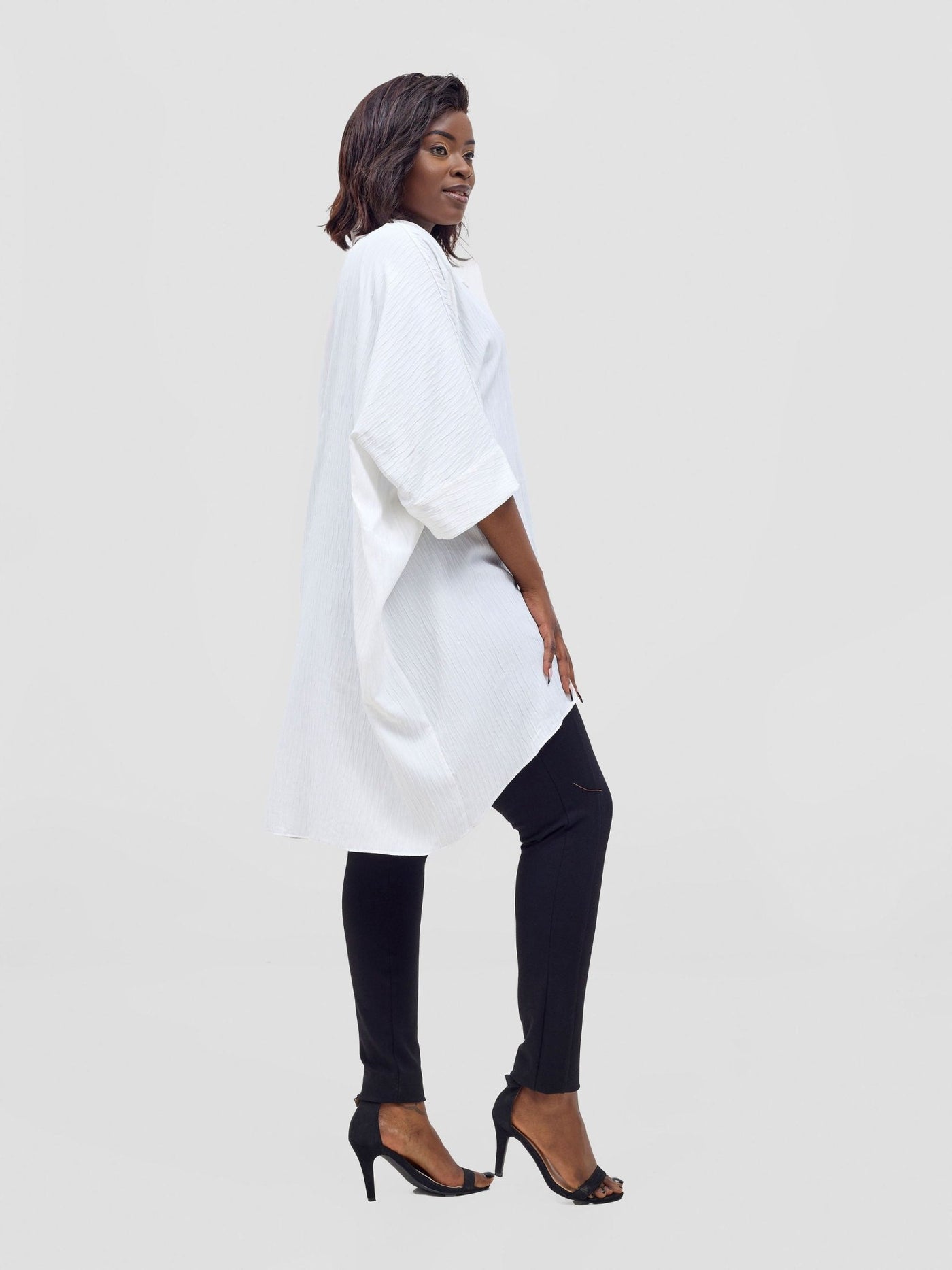 Vivo Mistari 3/4 Sleeve V - Neck Collared Tunic Top - White Textured - Shopzetu