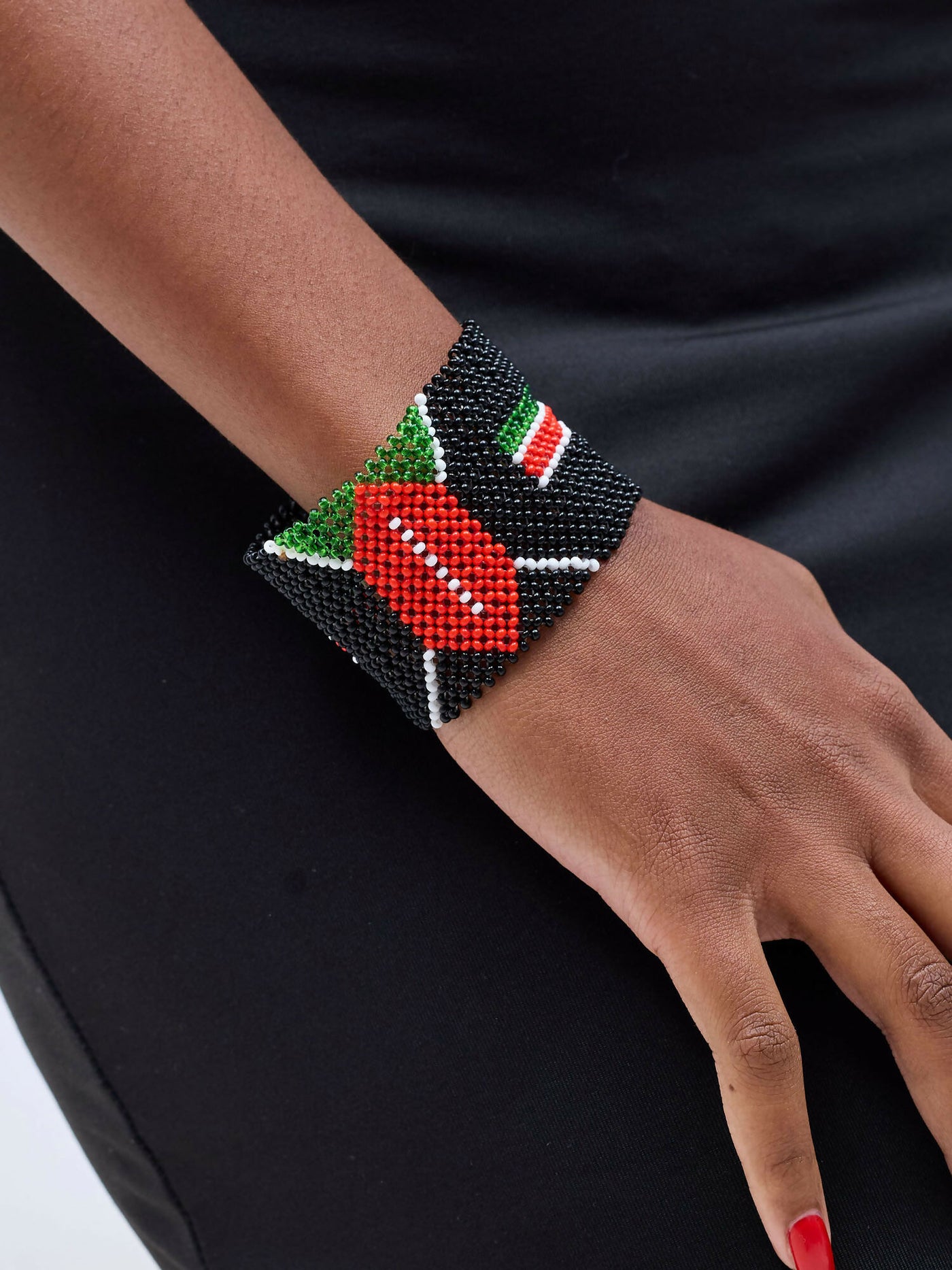 Dianaah J Beaded Bracelet - Black / Red / Green - Shopzetu