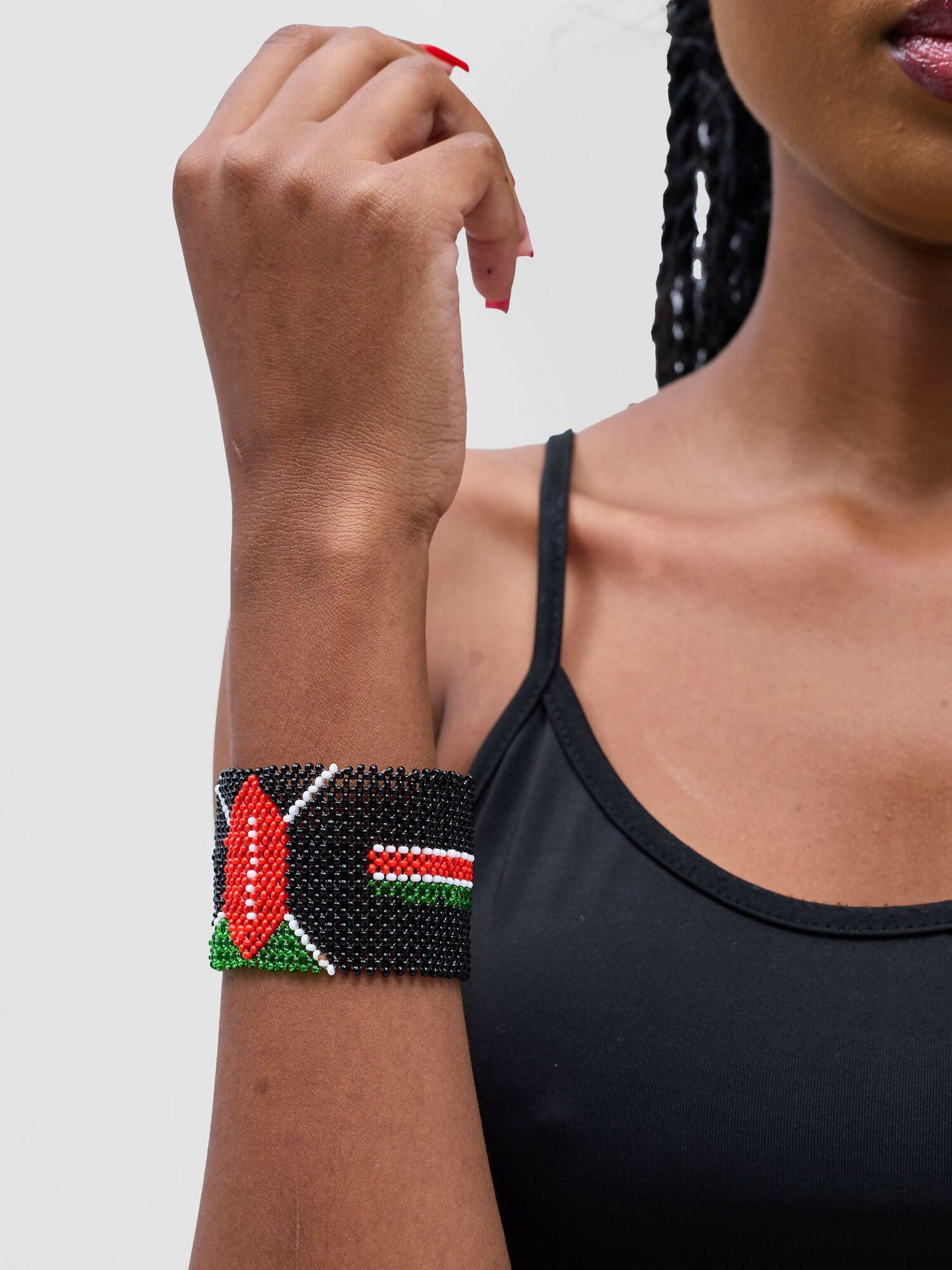 Dianaah J Beaded Bracelet - Black / Red / Green - Shopzetu