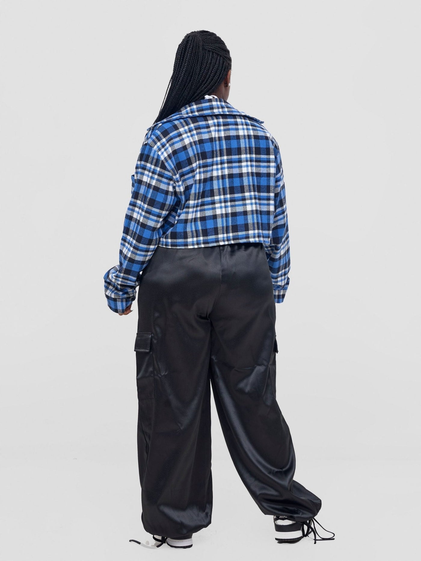 Zoya Aridi Cropped Jacket - Navy / Blue - Shopzetu