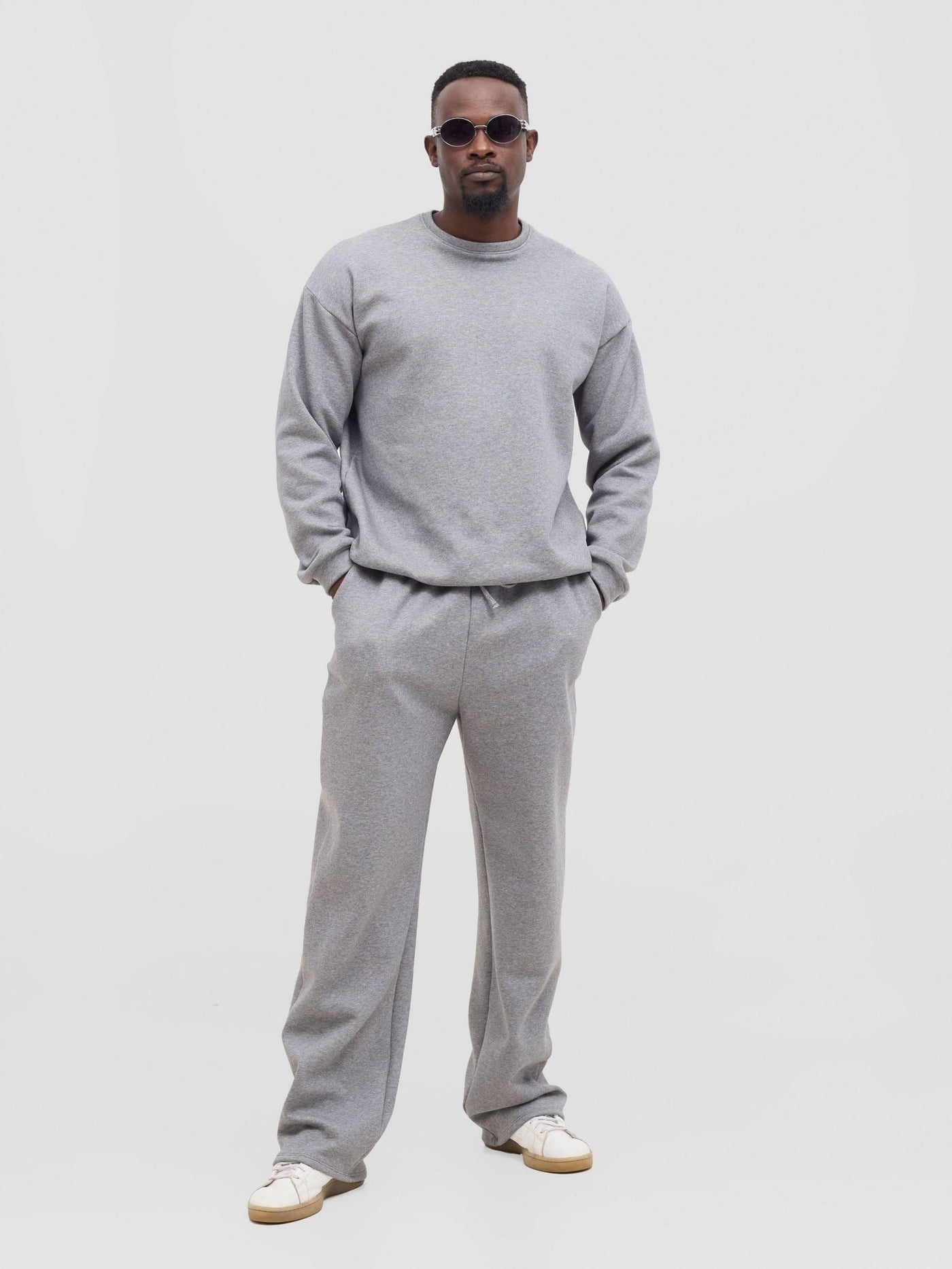 Zoya Yuni Men's Sweatshirt - Grey - Shopzetu