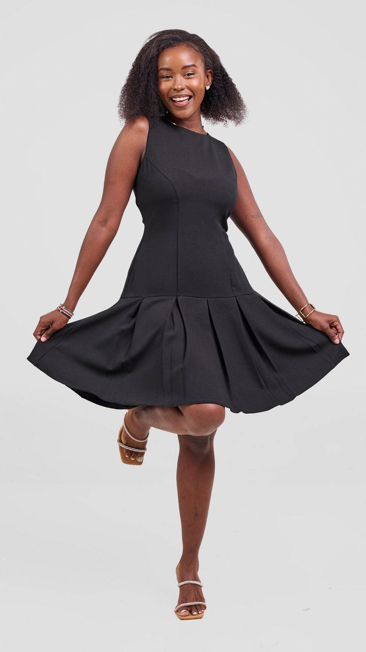 Vivo Niari Pleated Dress - Black