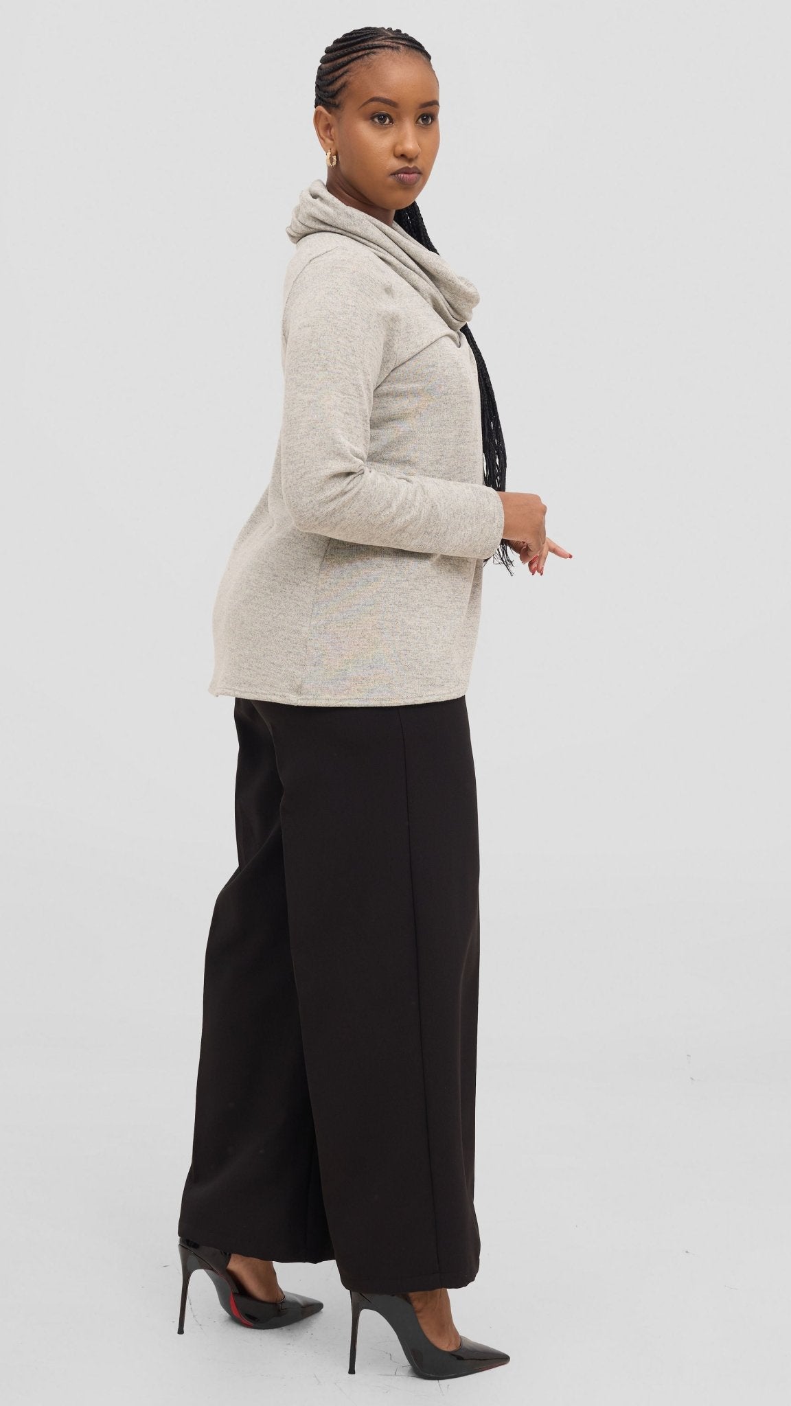 Vivo Basic Tulip Sweater - Grey - Shopzetu