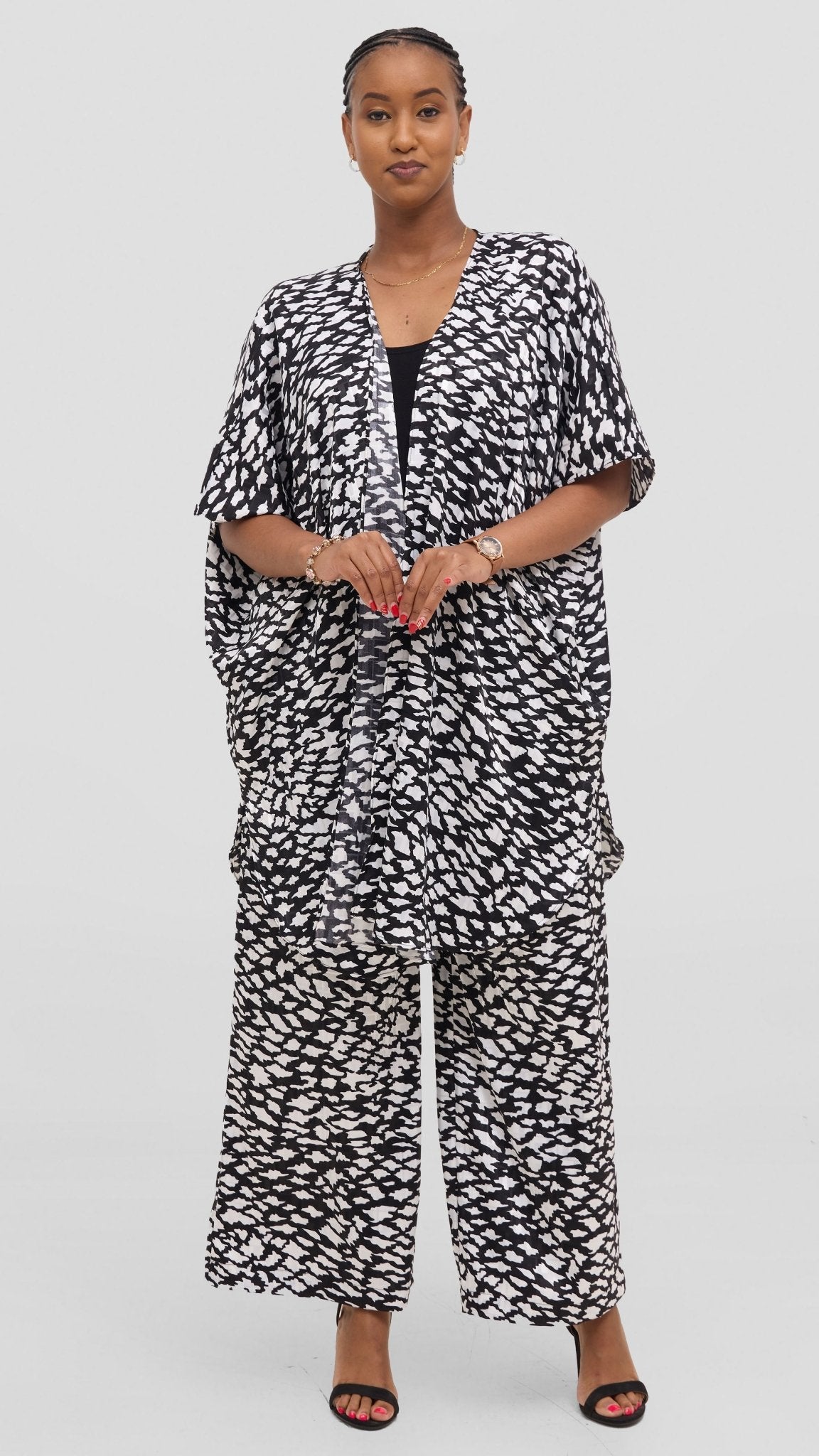 Vivo Samira Wide Satin Kimono - White / Black Print - Shopzetu
