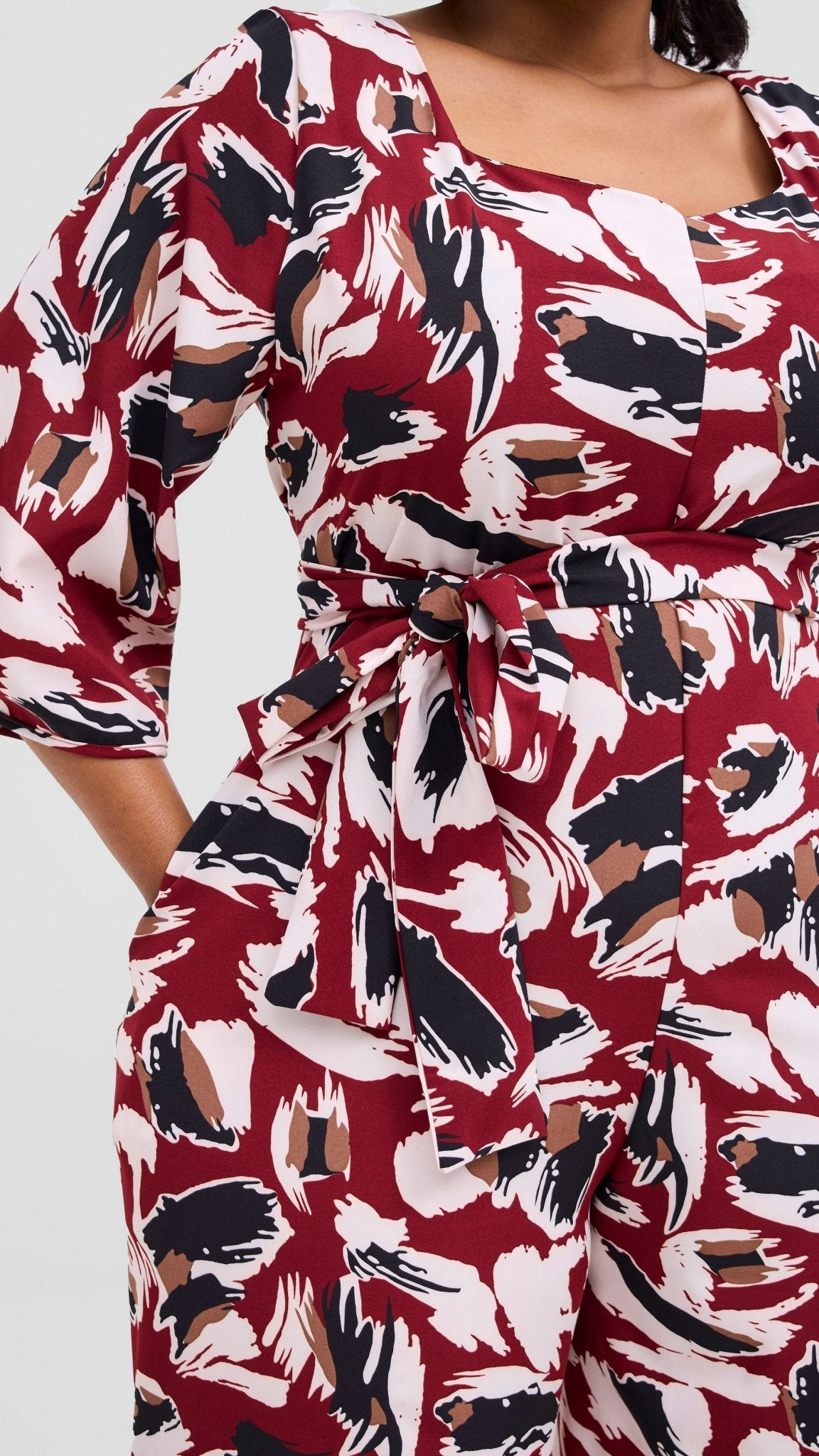 Vivo Zahari Sweatheart Neck Jumpsuit - Maroon / Black Print - Shopzetu