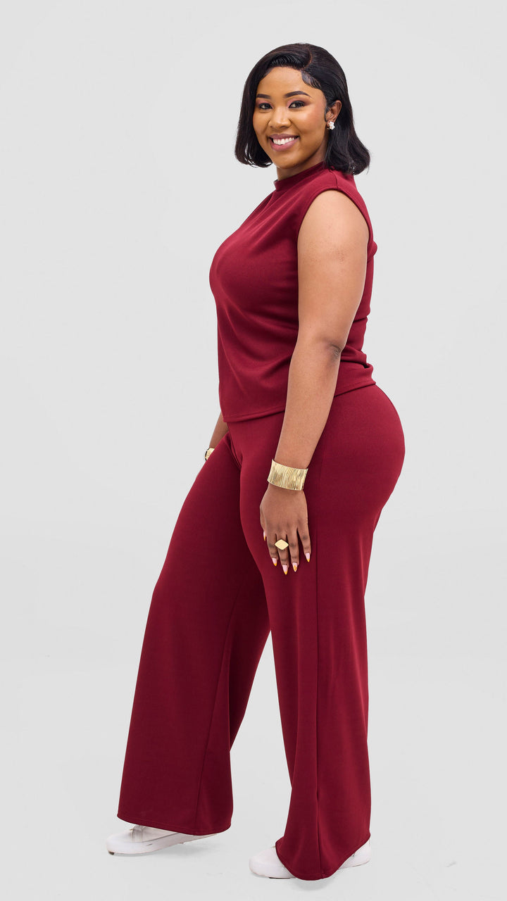 Vivo Selah Mock Neck Top in Stretch Rib - Maroon
