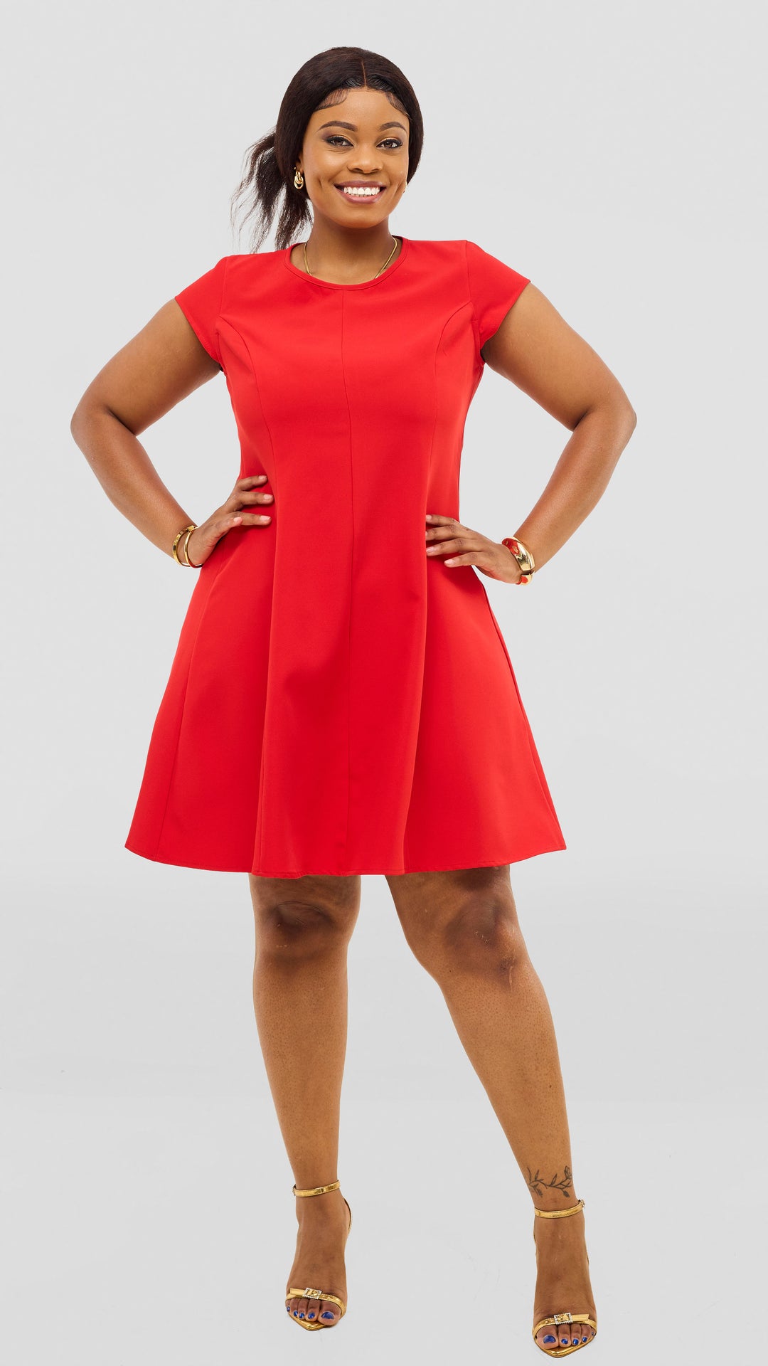 Vivo Zelda Panelled Dress In Crepe - Red