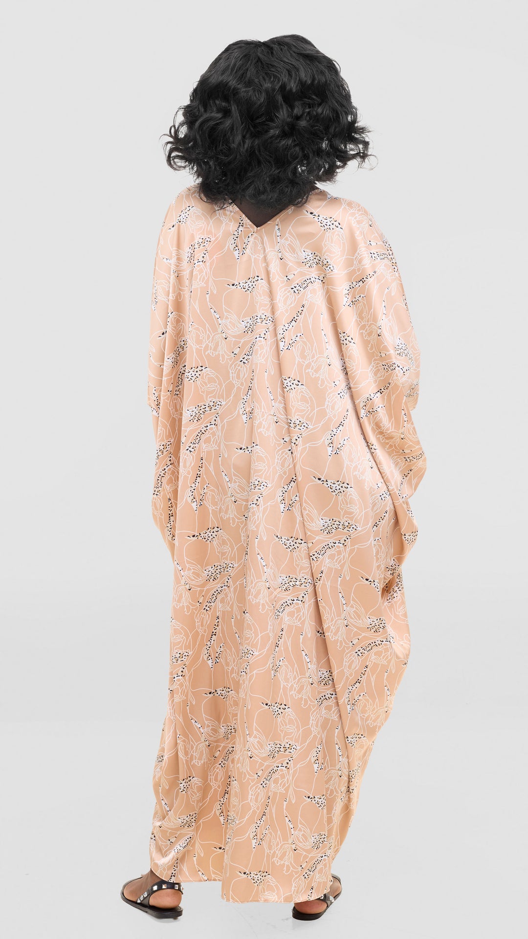 Vivo Keza V Neck Maxi Kaftan In Satin - Cream / White Print