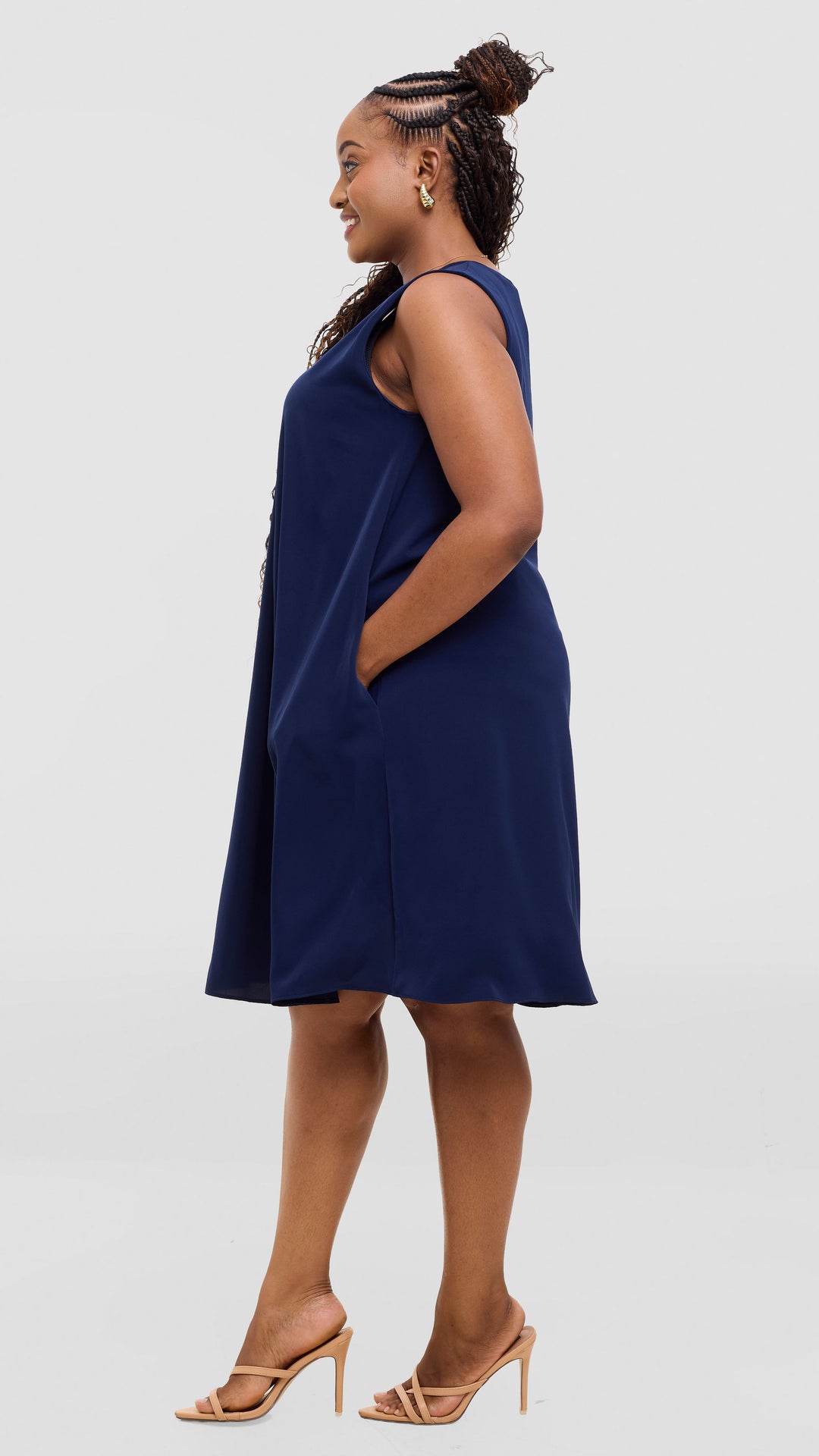 Vivo Ava Front Pleat Knee Length Dress In Crepe - Navy