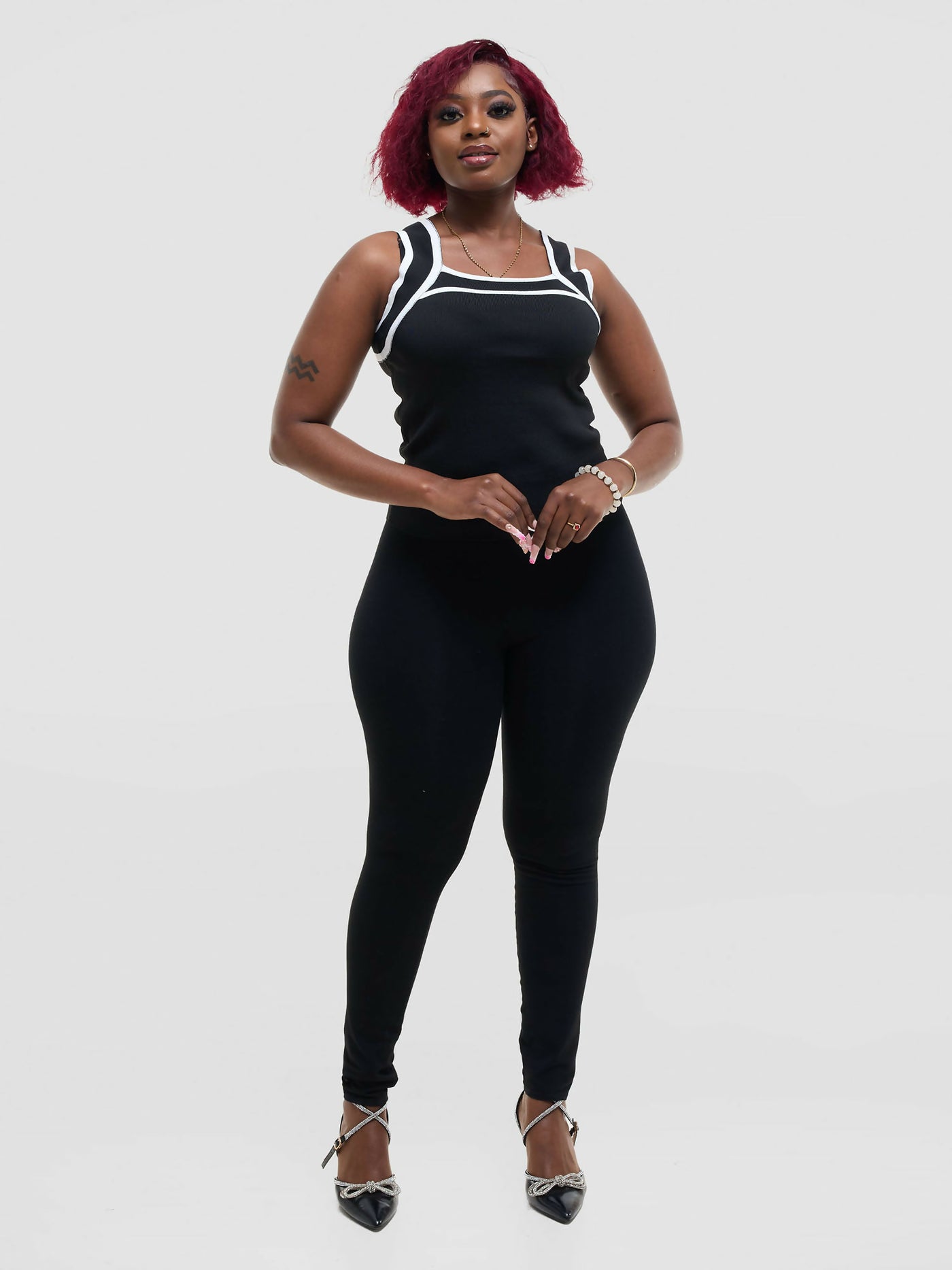 The Fashion Frenzy Bold Contrast Acrylic Tank Top – Black - Shopzetu