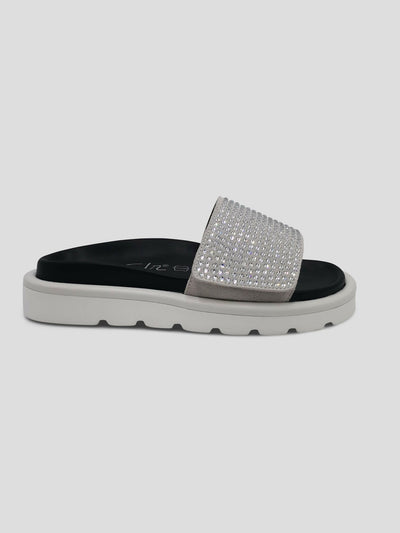 Julz Cooper Sandals - Black / White - Shopzetu