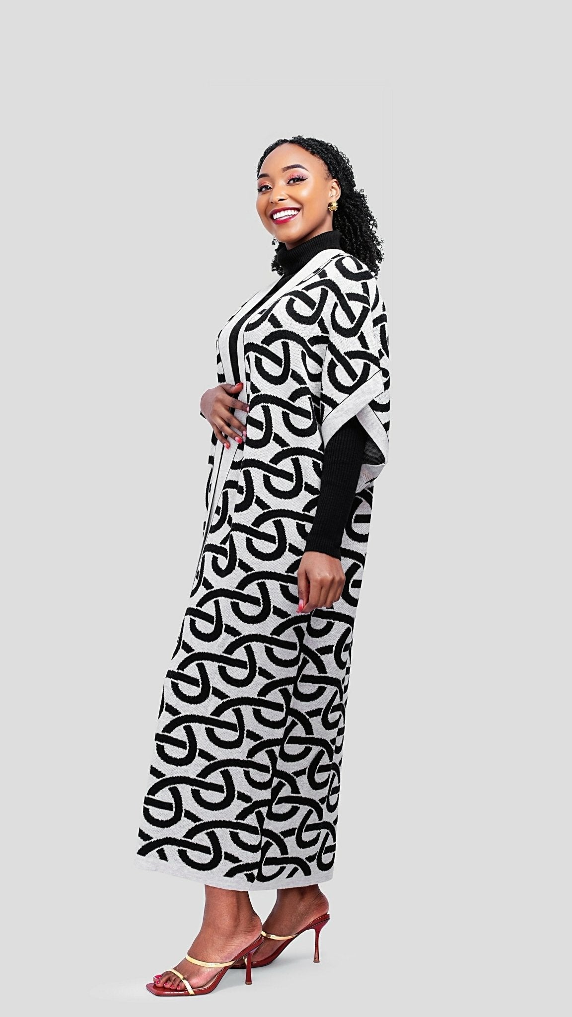 The Fashion Frenzy Kimono - Champagne / Black - Shopzetu
