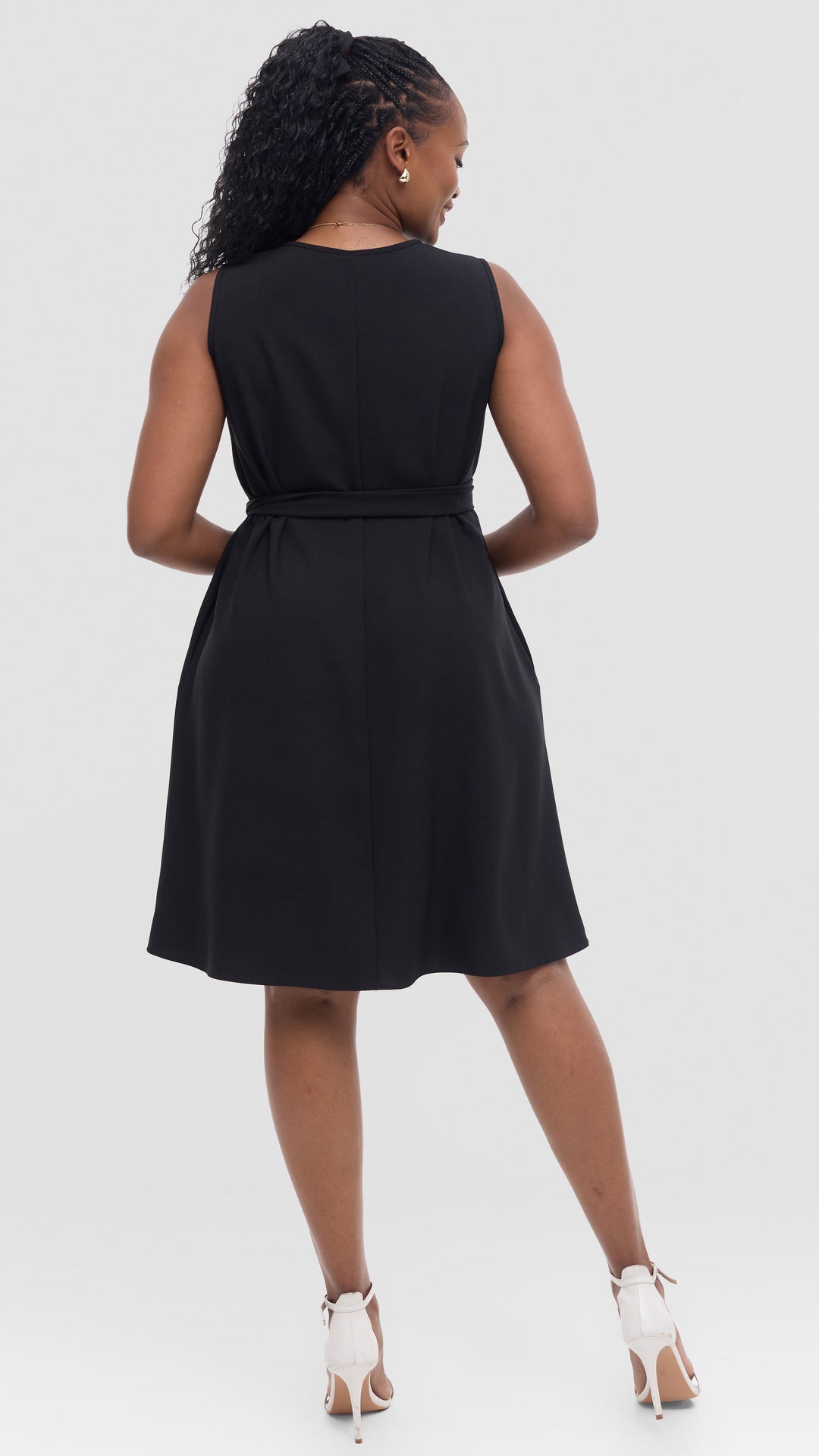Vivo Niari Sleeveless Tent Dress in Crepe - Black