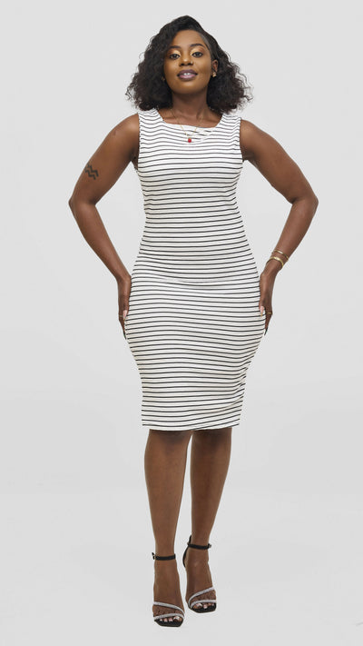 Zosa Chic Magnet Stripped Crepe Sleeveless Fabric Dresss - Black / White
