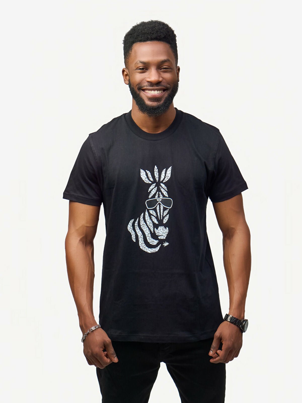 Kitu Kali Graphic With Milia T-shirt - Black - Shopzetu