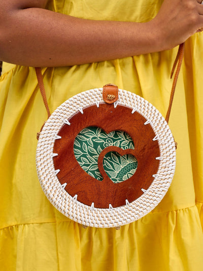 Cugu's Handmade Love Hearts Rattan Bag - White - Shopzetu