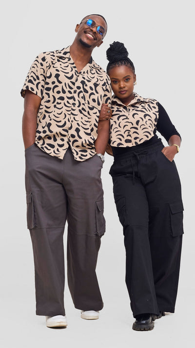 Shiv & Shikie X Safari Printed Short Sleeve Shirt - Taupe / Black Ezi Print - Shopzetu
