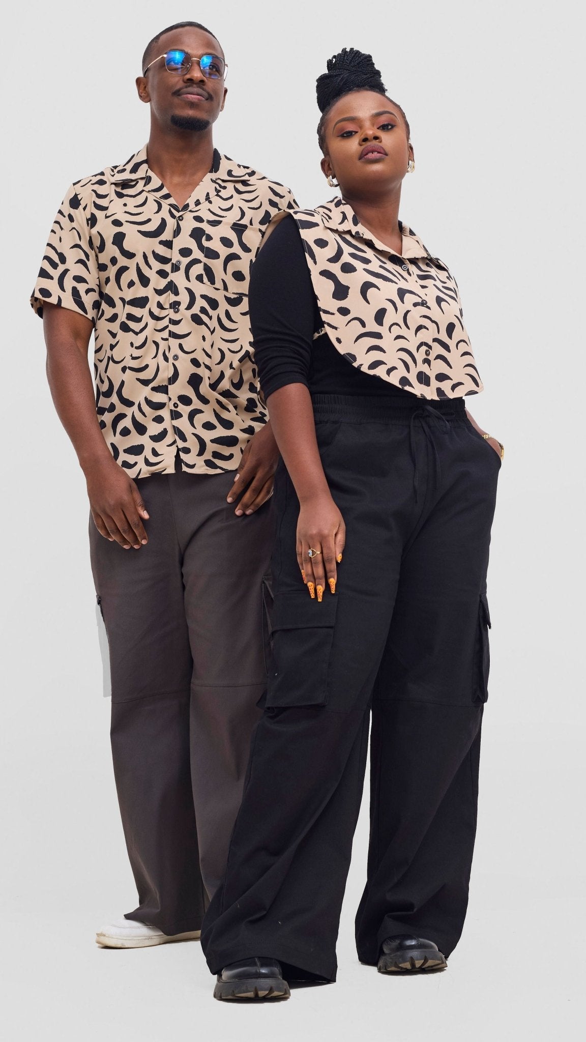 Shiv & Shikie X Safari Printed Short Sleeve Shirt - Taupe / Black Ezi Print - Shopzetu