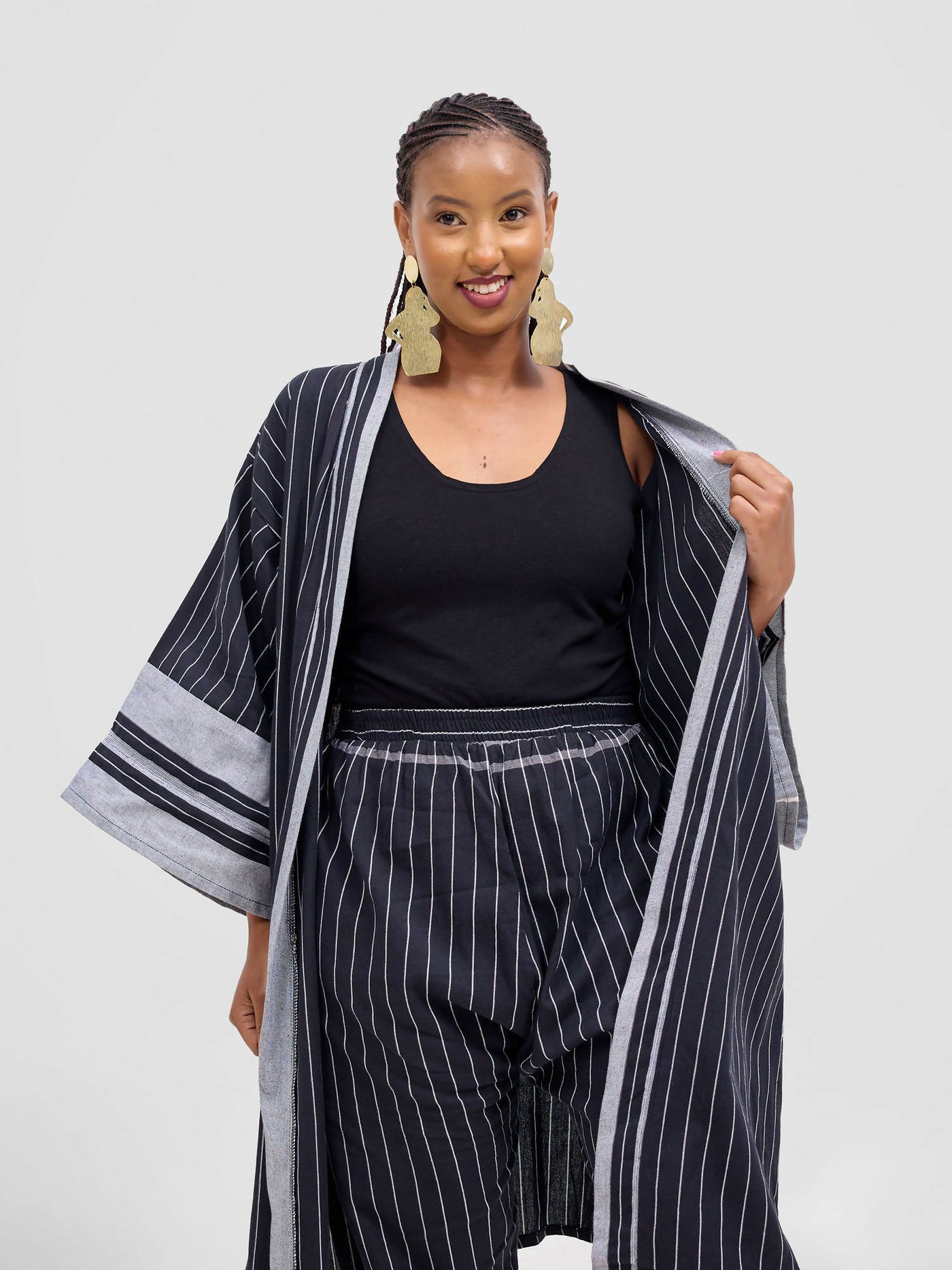Liquid Lemn Mistari Flexy Striped With Yoga Set – Black / Grey - Shopzetu
